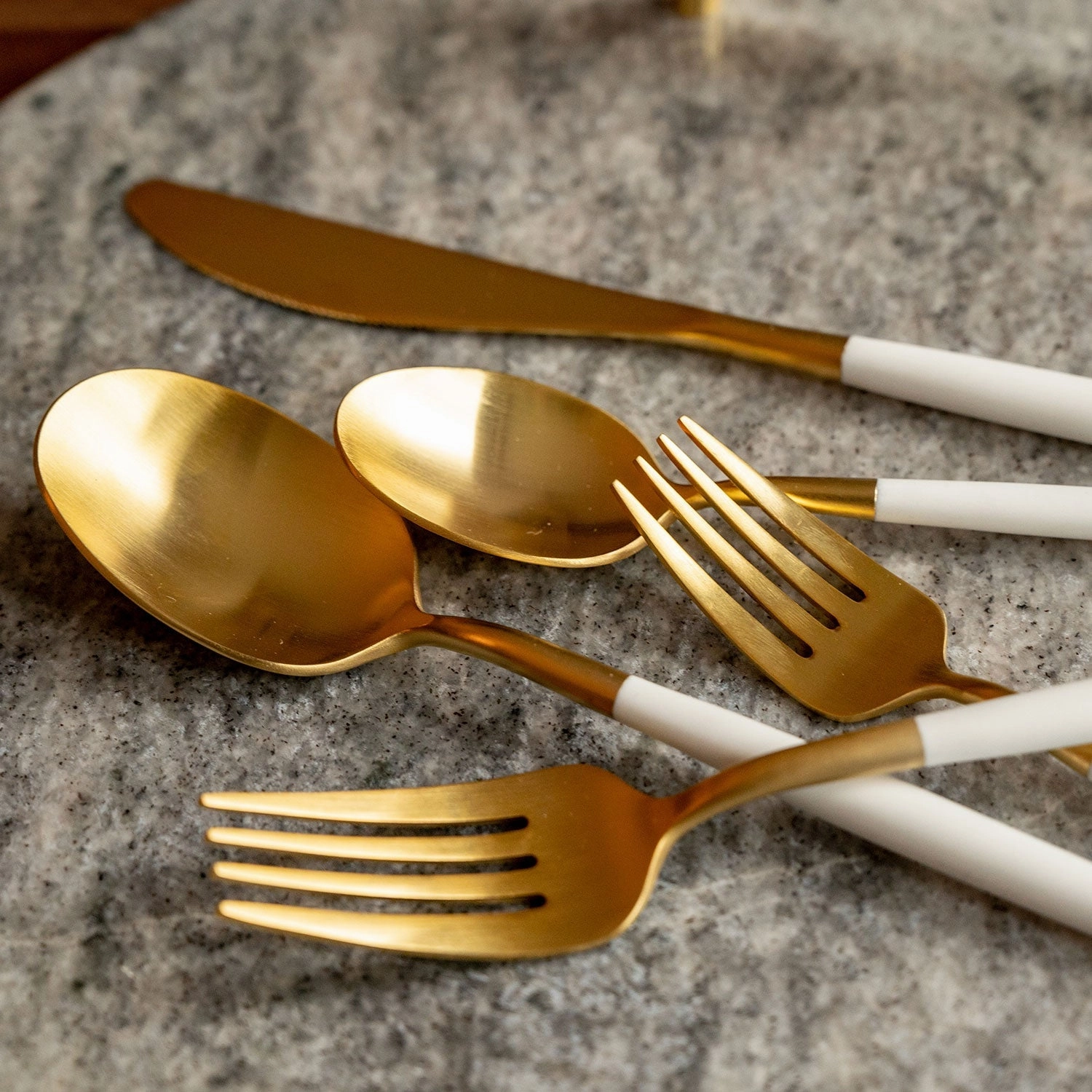 Mazzy Gold Satin White Pom Handle 20 Piece Flatware Set