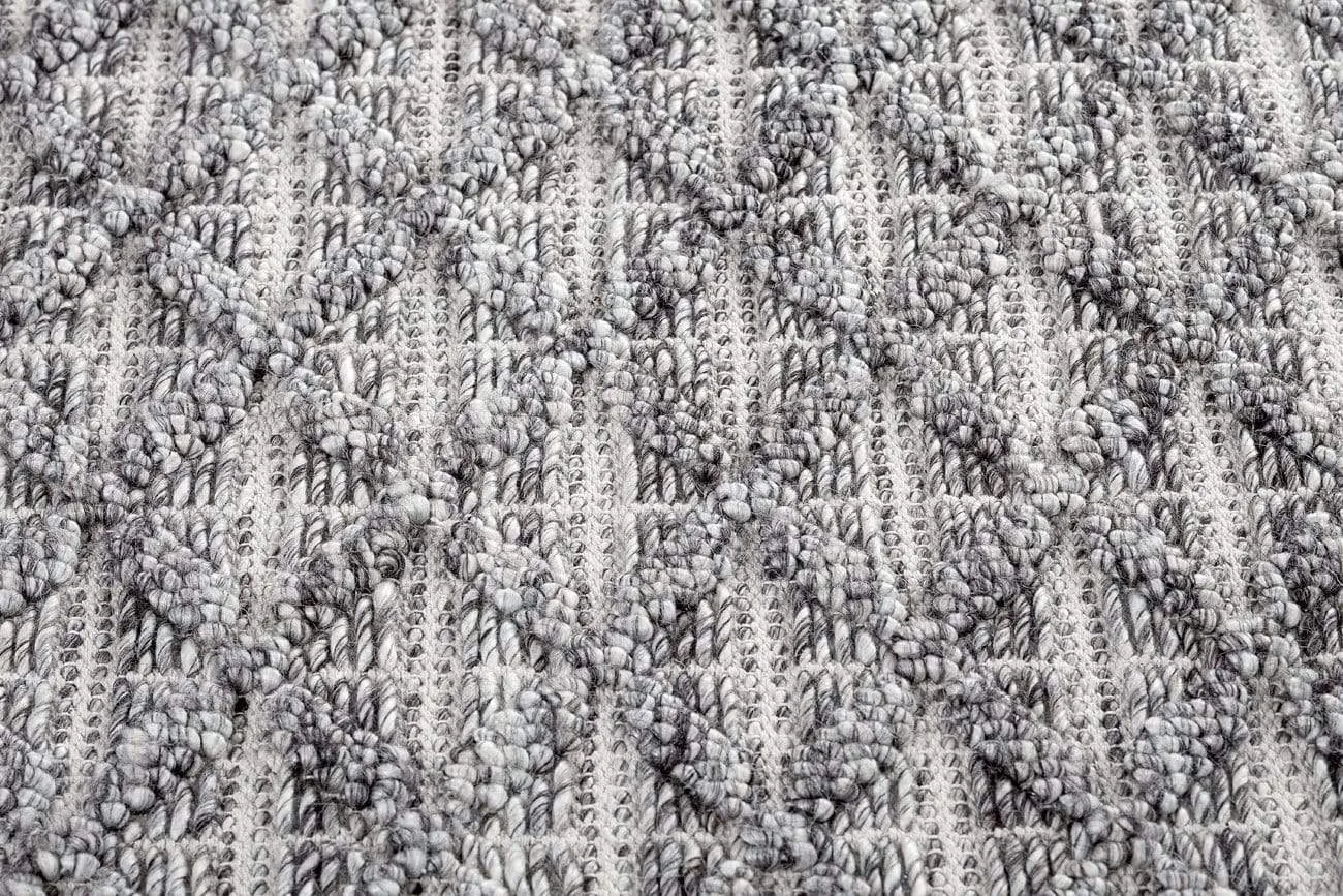 Mia Grey Lattice Wool Rug *NO RETURNS UNLESS FAULTY