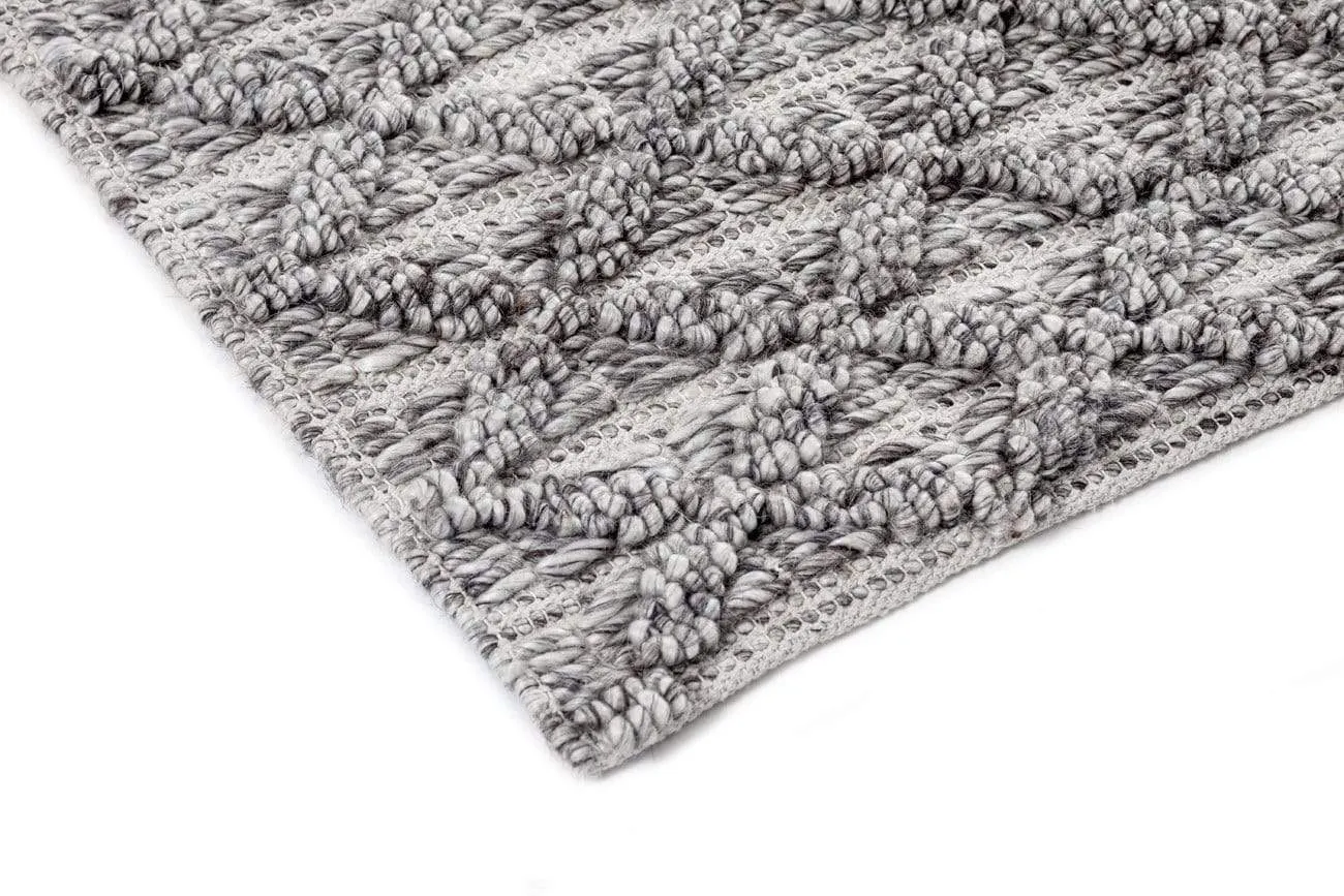 Mia Grey Lattice Wool Rug *NO RETURNS UNLESS FAULTY