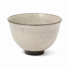 Mino Large Bowl Shinogi Ivoryhand-painted ceramic bowl
