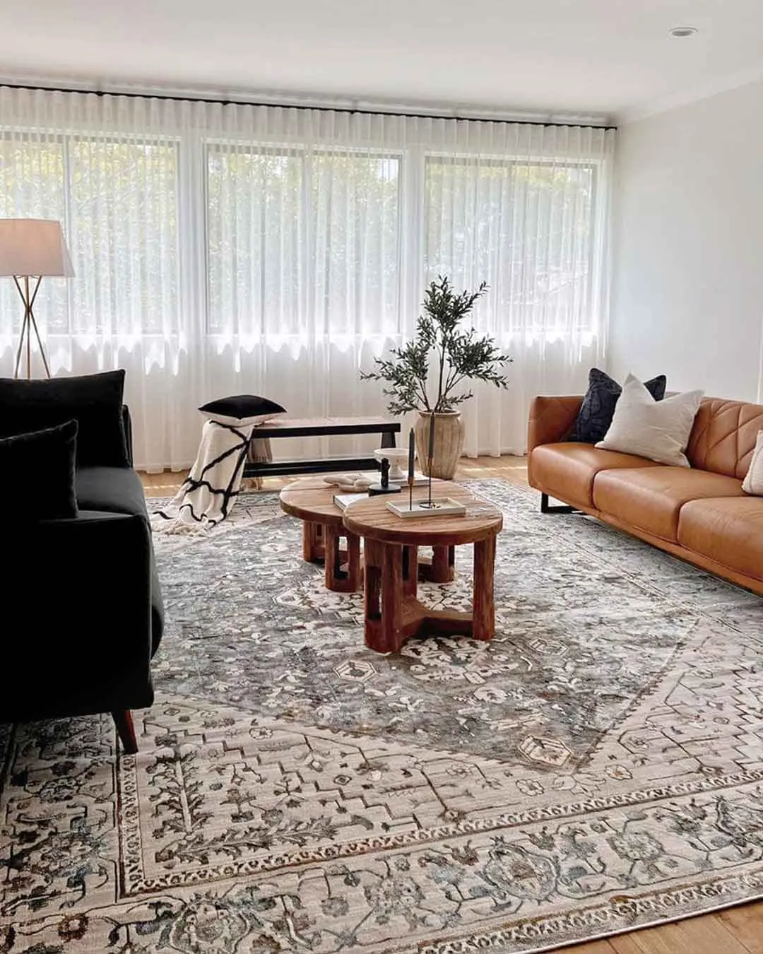 Mira Grey Tan And Blue Lustrous Traditional Rug *NO RETURNS UNLESS FAULTY