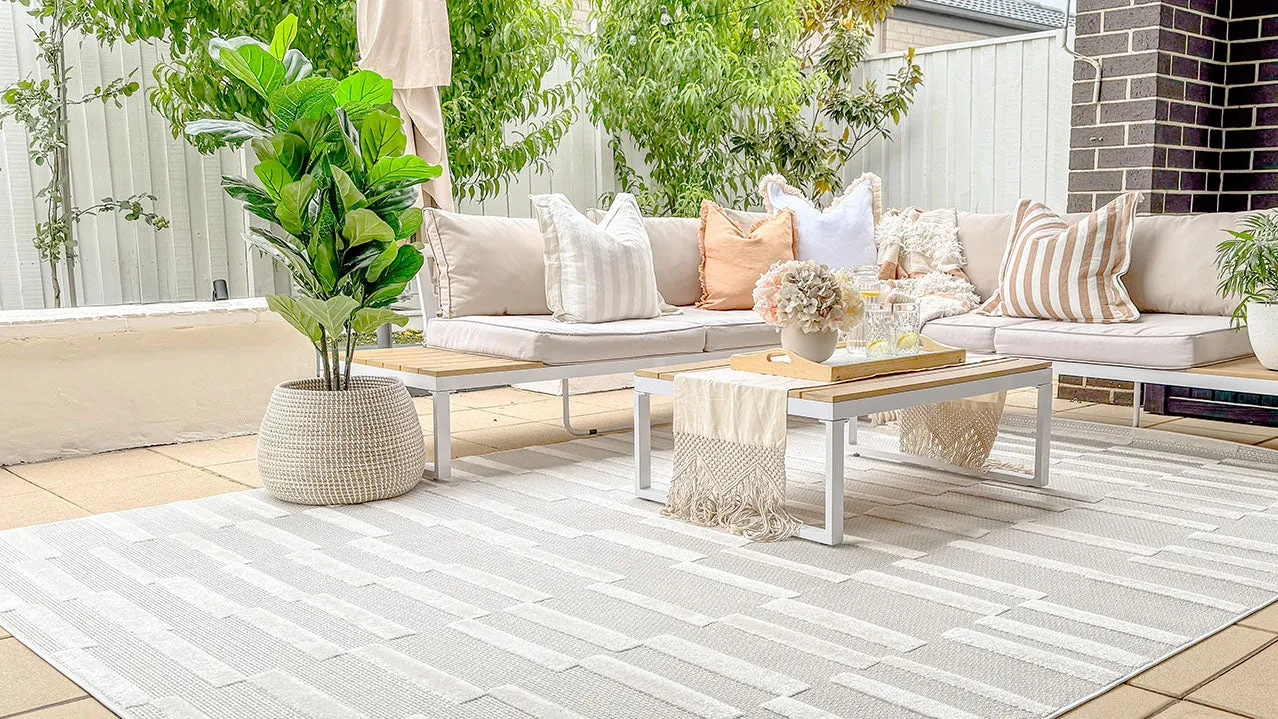 Miran Ivory Cream Striped Indoor Outdoor Rug *NO RETURNS UNLESS FAULTY