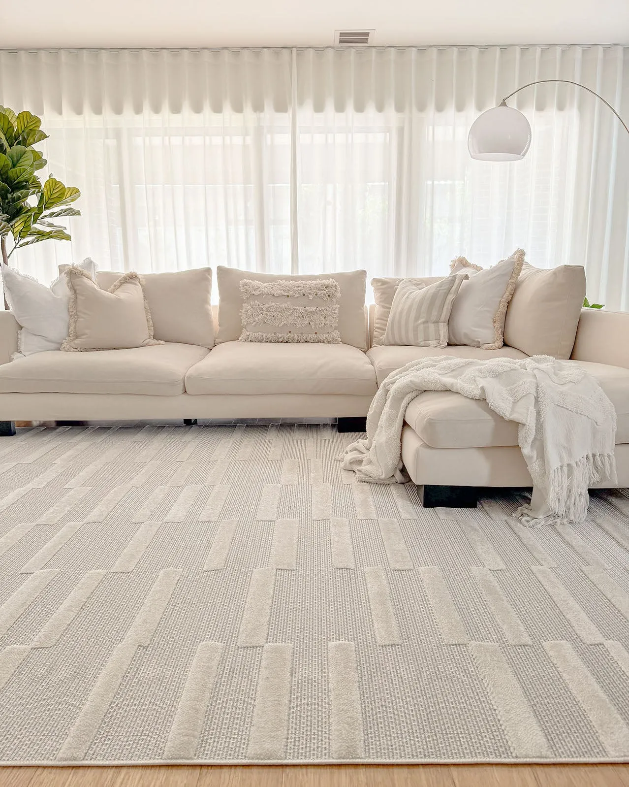 Miran Ivory Cream Striped Indoor Outdoor Rug *NO RETURNS UNLESS FAULTY