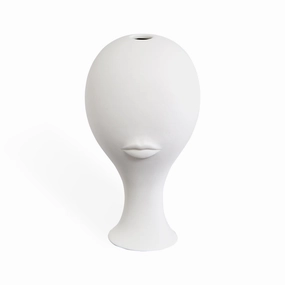 Misia Vasenordic minimalist vase