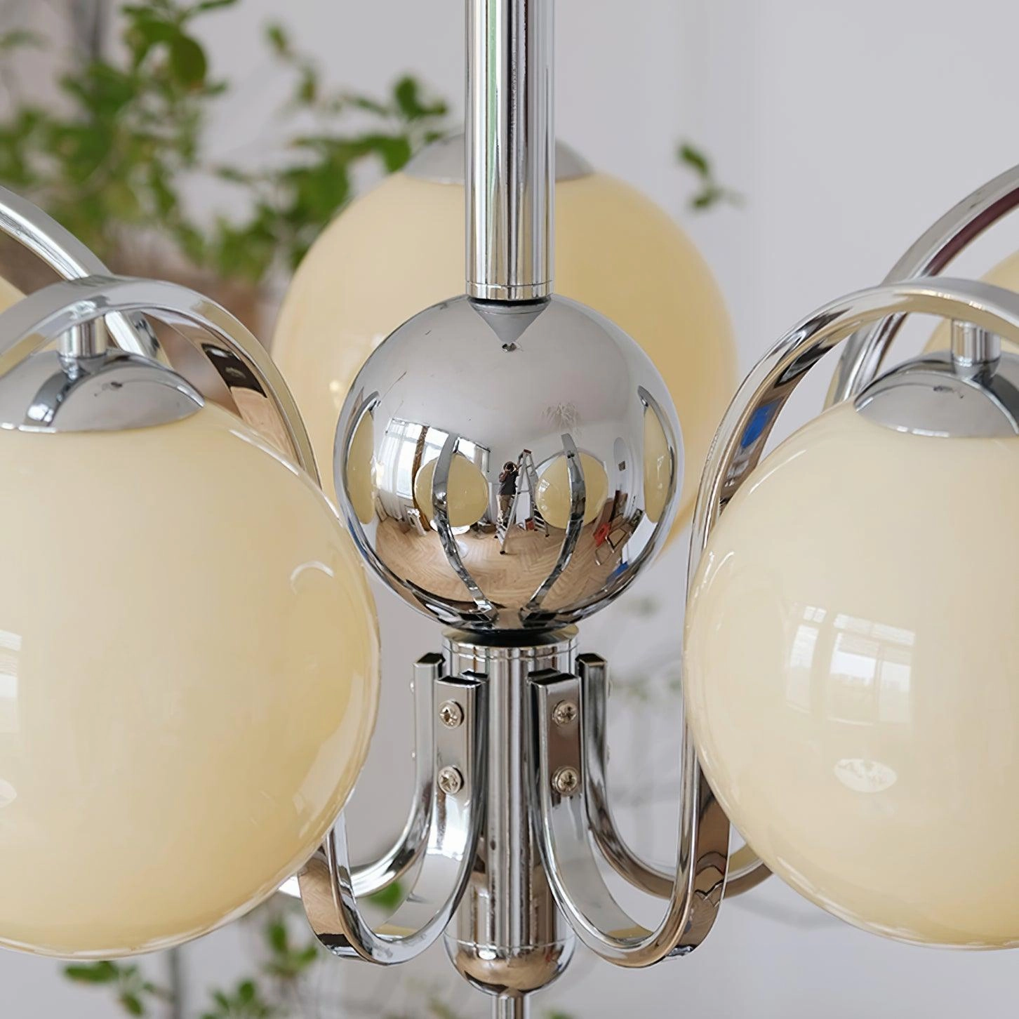 Modo Deco Chandelier
