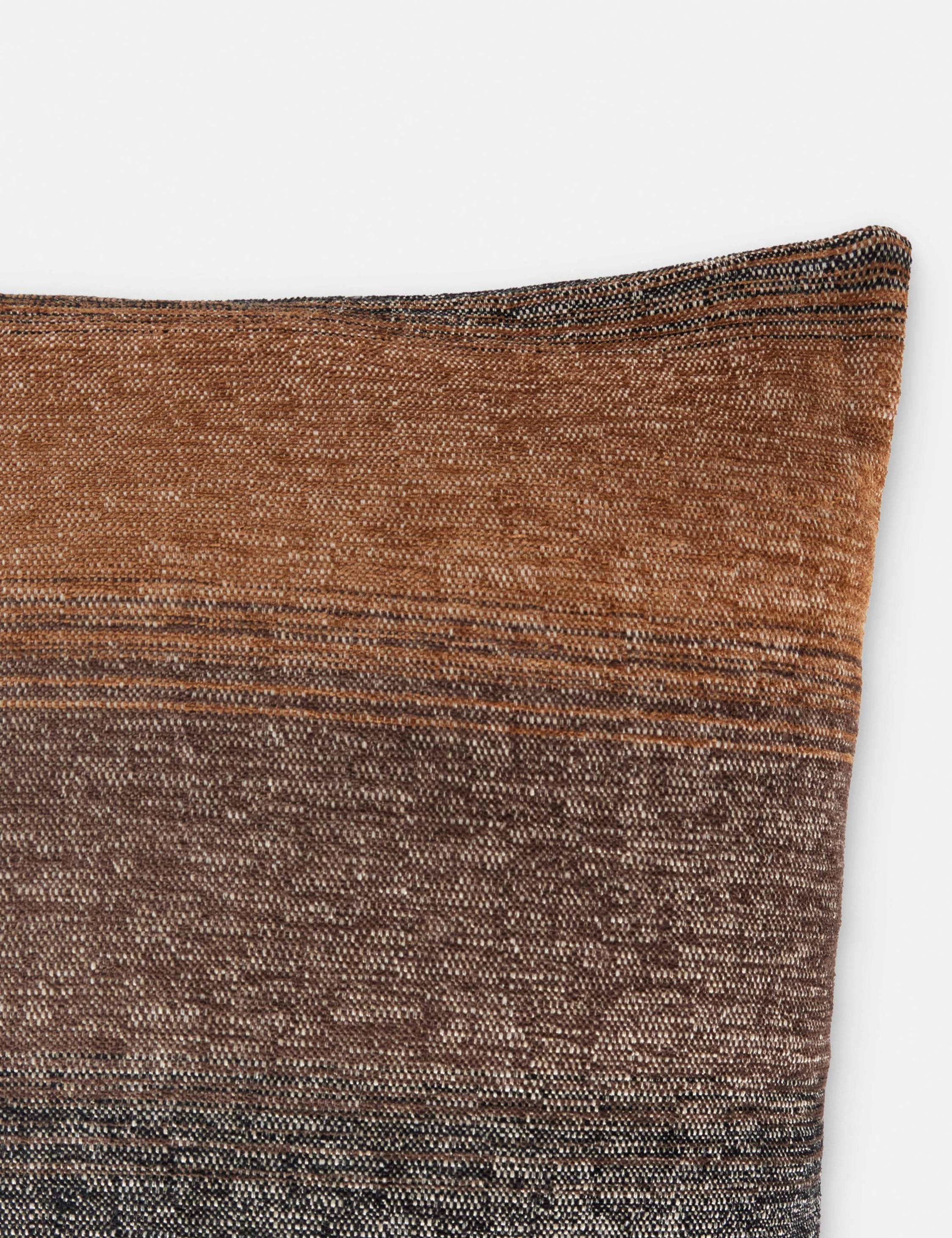 Montague Pillow