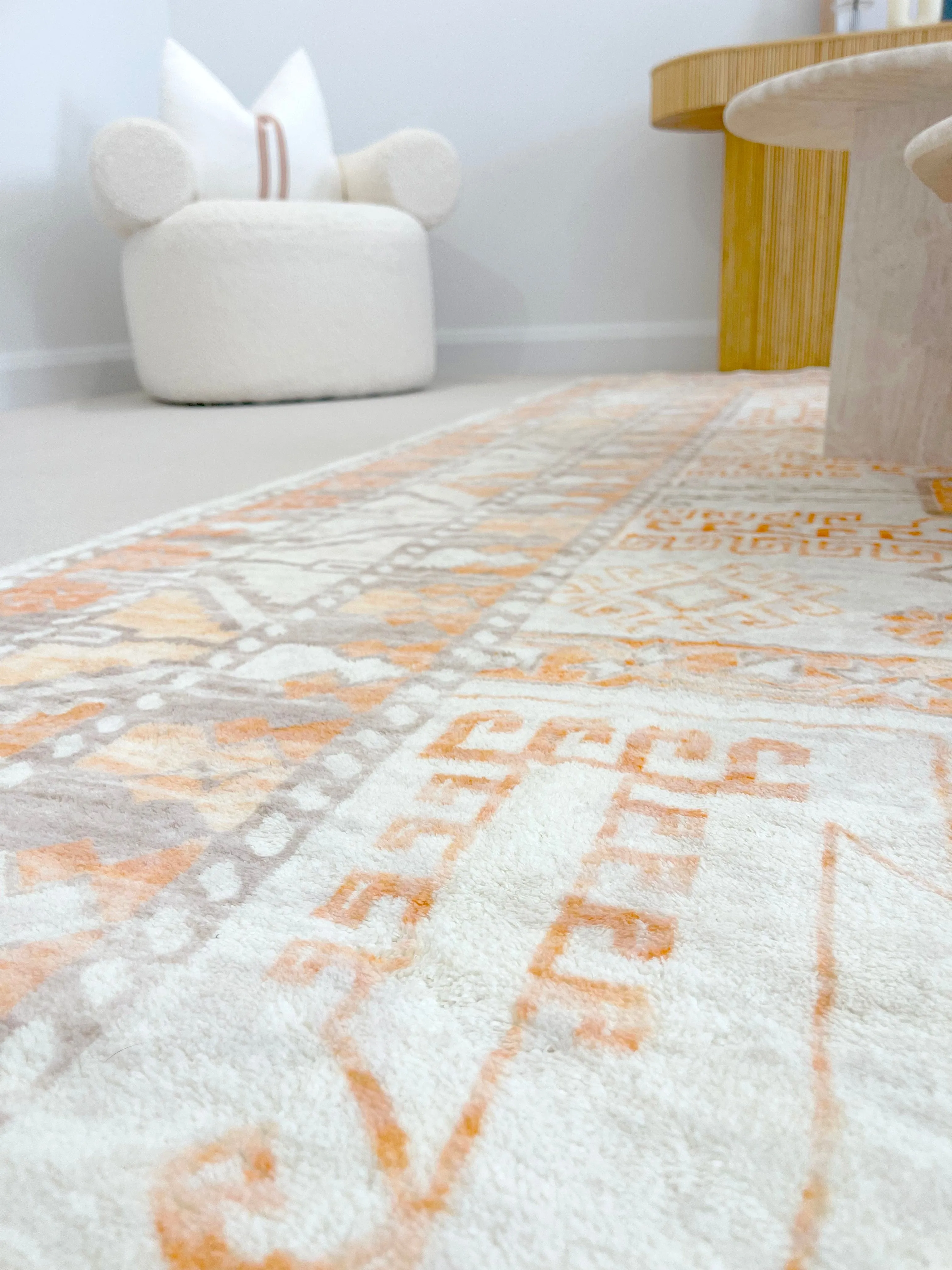 Natalya Orange and Cream Transitional Washable Rug *NO RETURNS UNLESS FAULTY