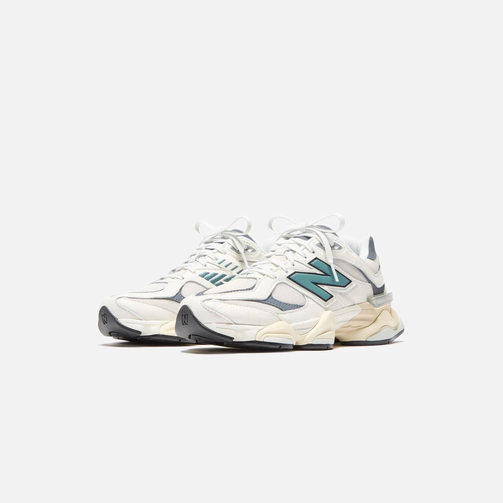 New Balance 9060 - Sea Salt / New Spruce