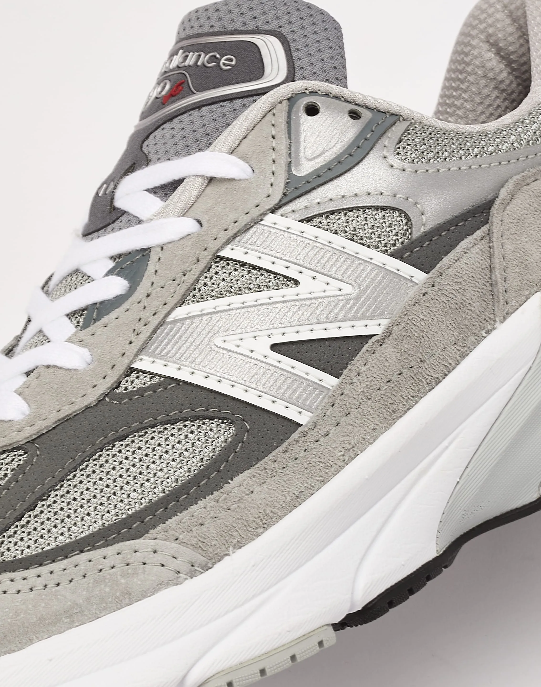 New Balance 990v6