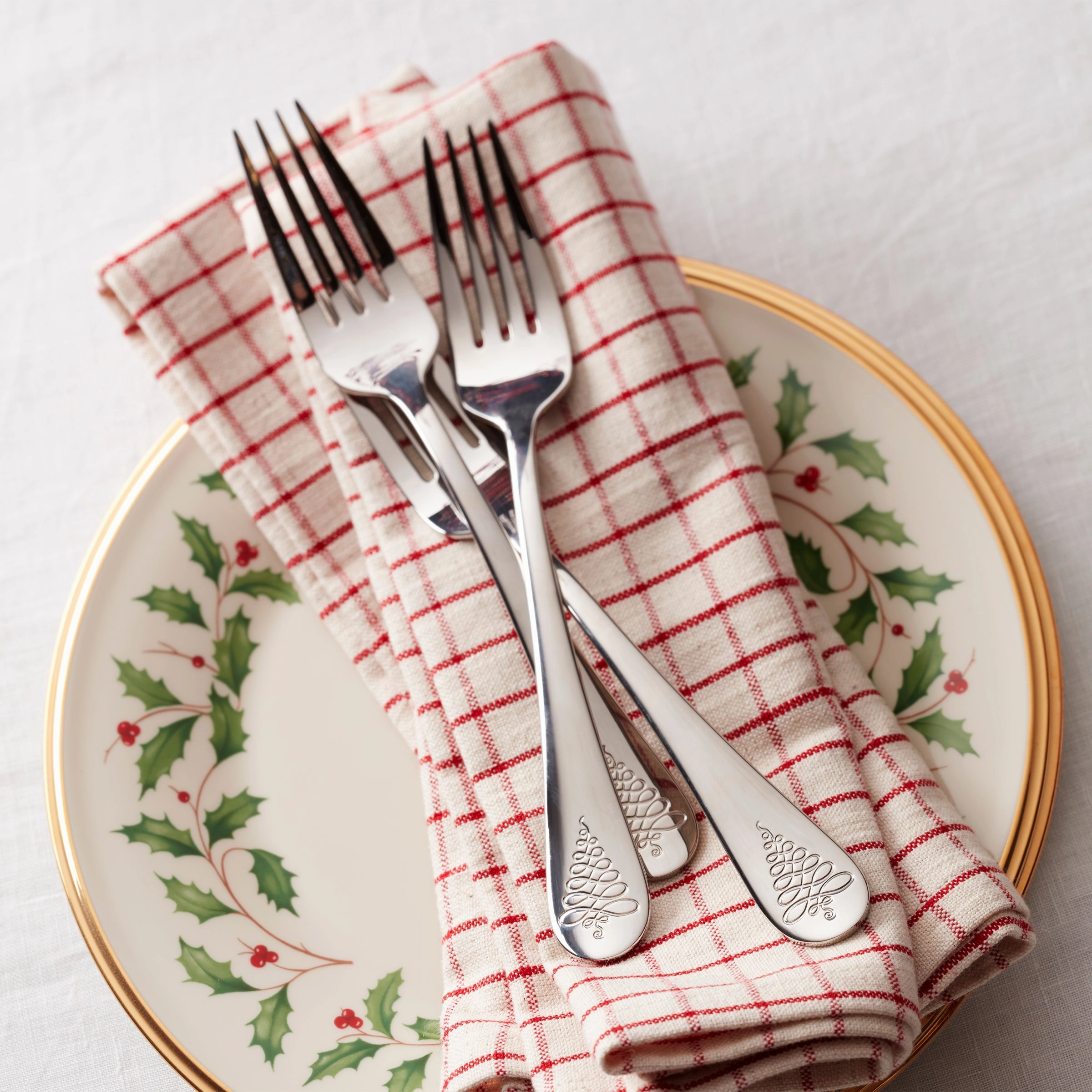 Noella 65 Piece Flatware Set
