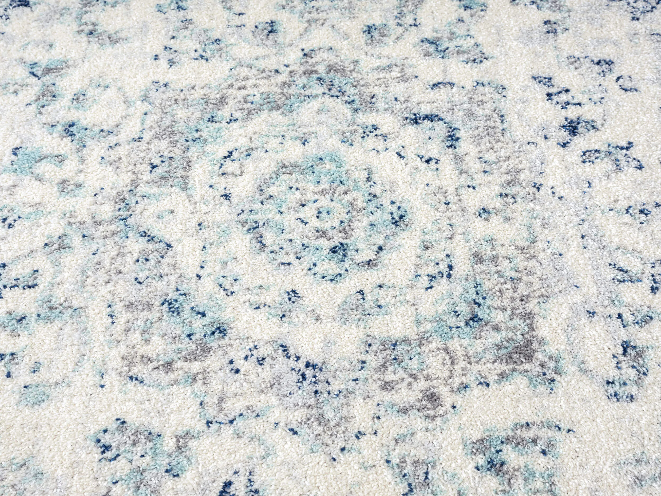 Noor Blue and Ivory Traditional Distressed Rug