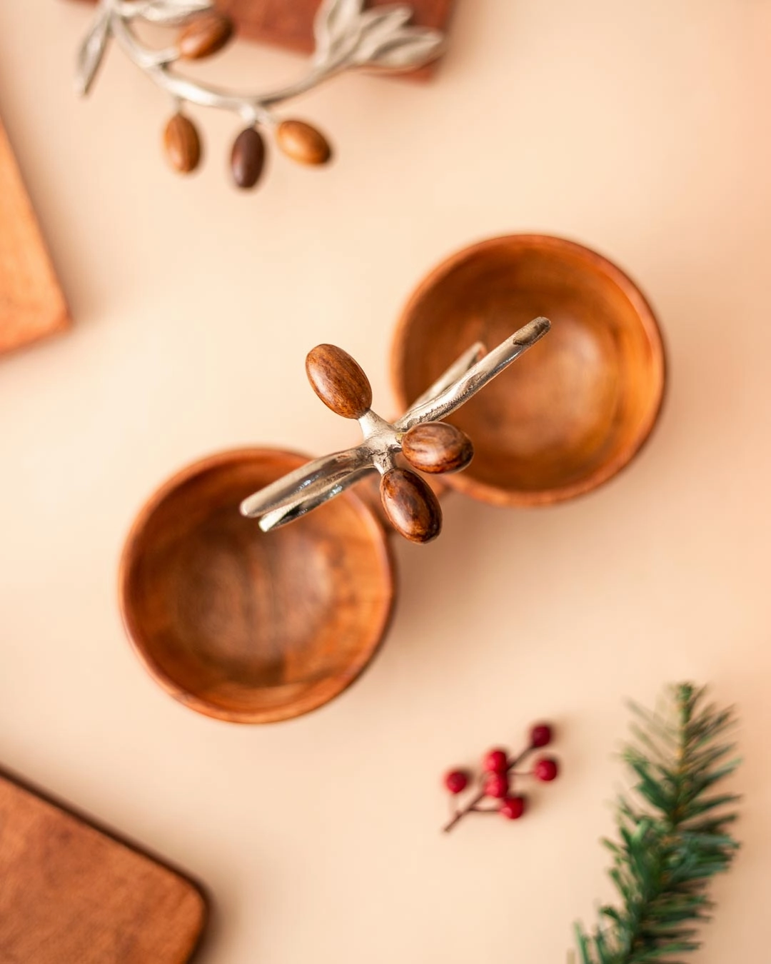 Olive Condiment Server