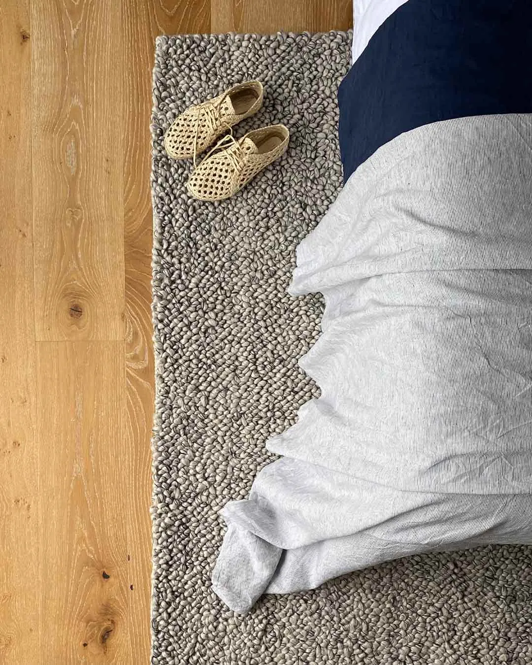 Ollie Grey and Ivory Marble Looped Rug *NO RETURNS UNLESS FAULTY