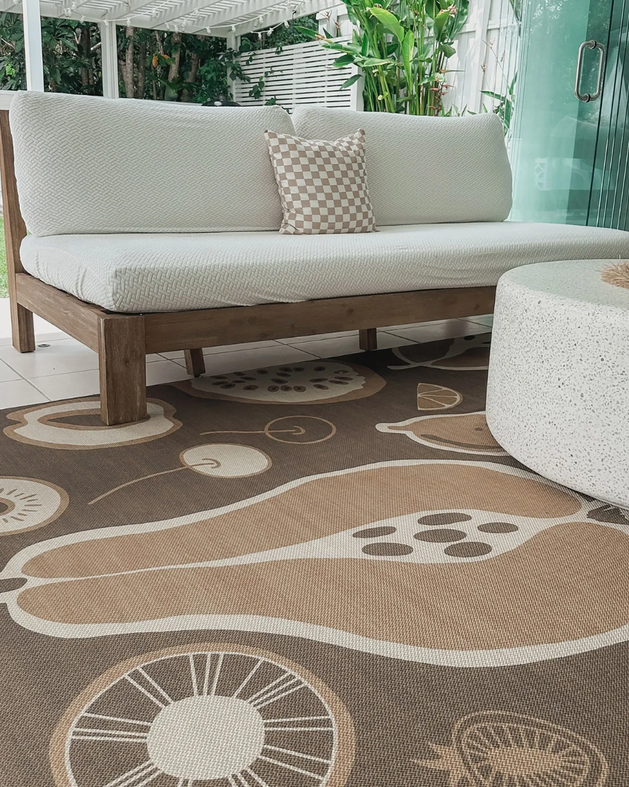 Olwen Brown Graphic Indoor Outdoor Washable Rug *NO RETURNS UNLESS FAULTY