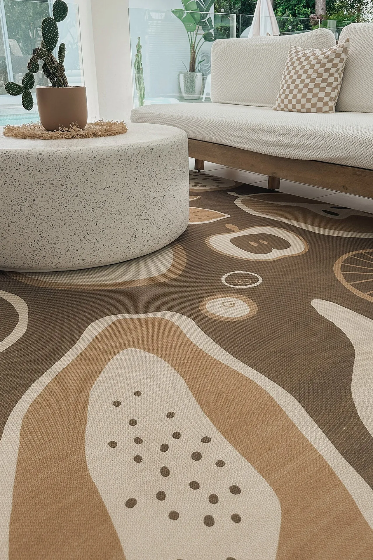 Olwen Brown Graphic Indoor Outdoor Washable Rug *NO RETURNS UNLESS FAULTY