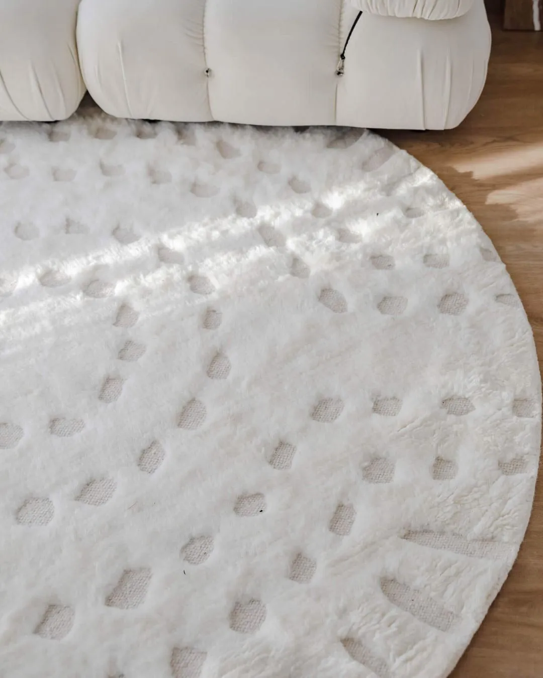 Omega Ivory Abstract Tribal Round Rug
