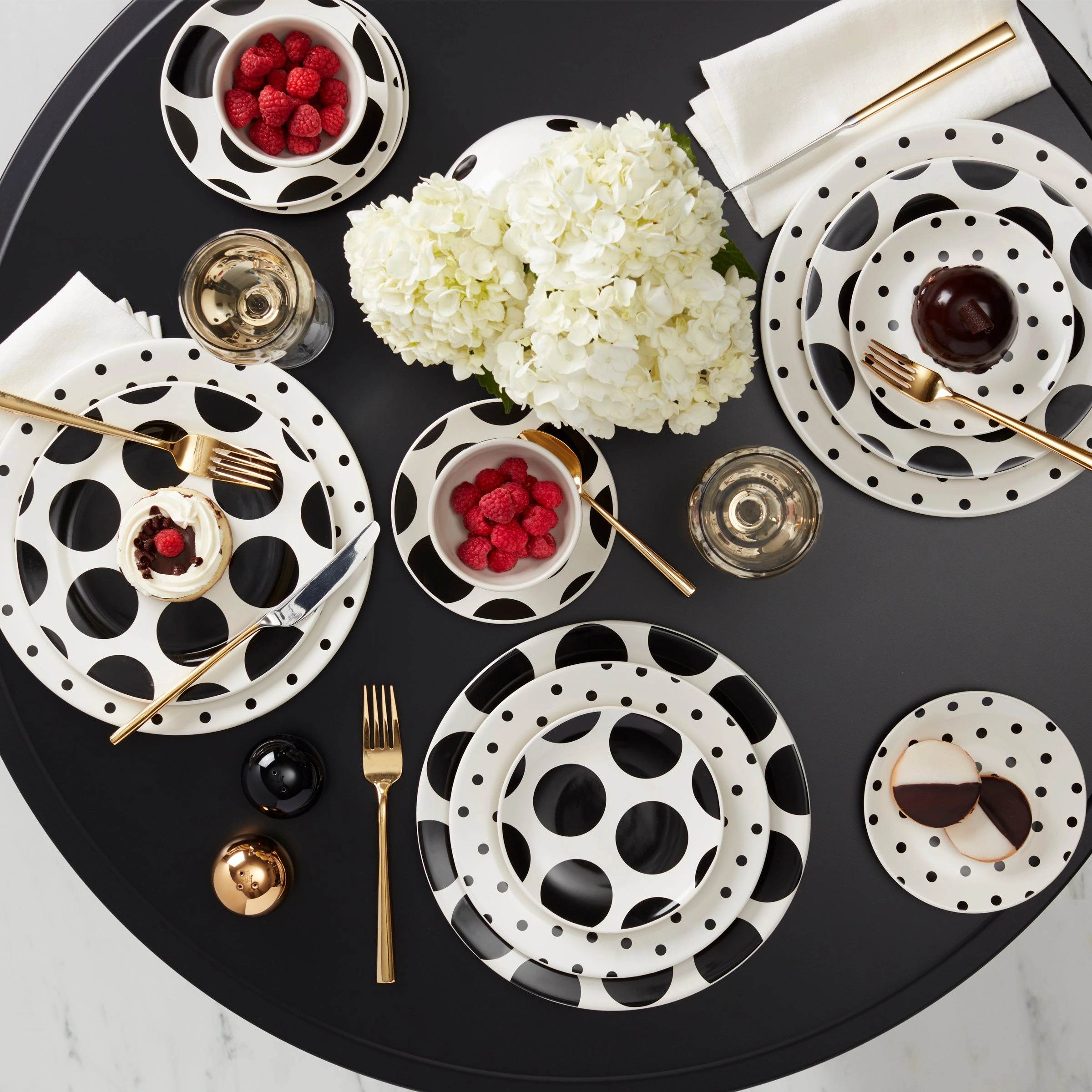 On The Dot Assorted Accent Plates - Set of 4