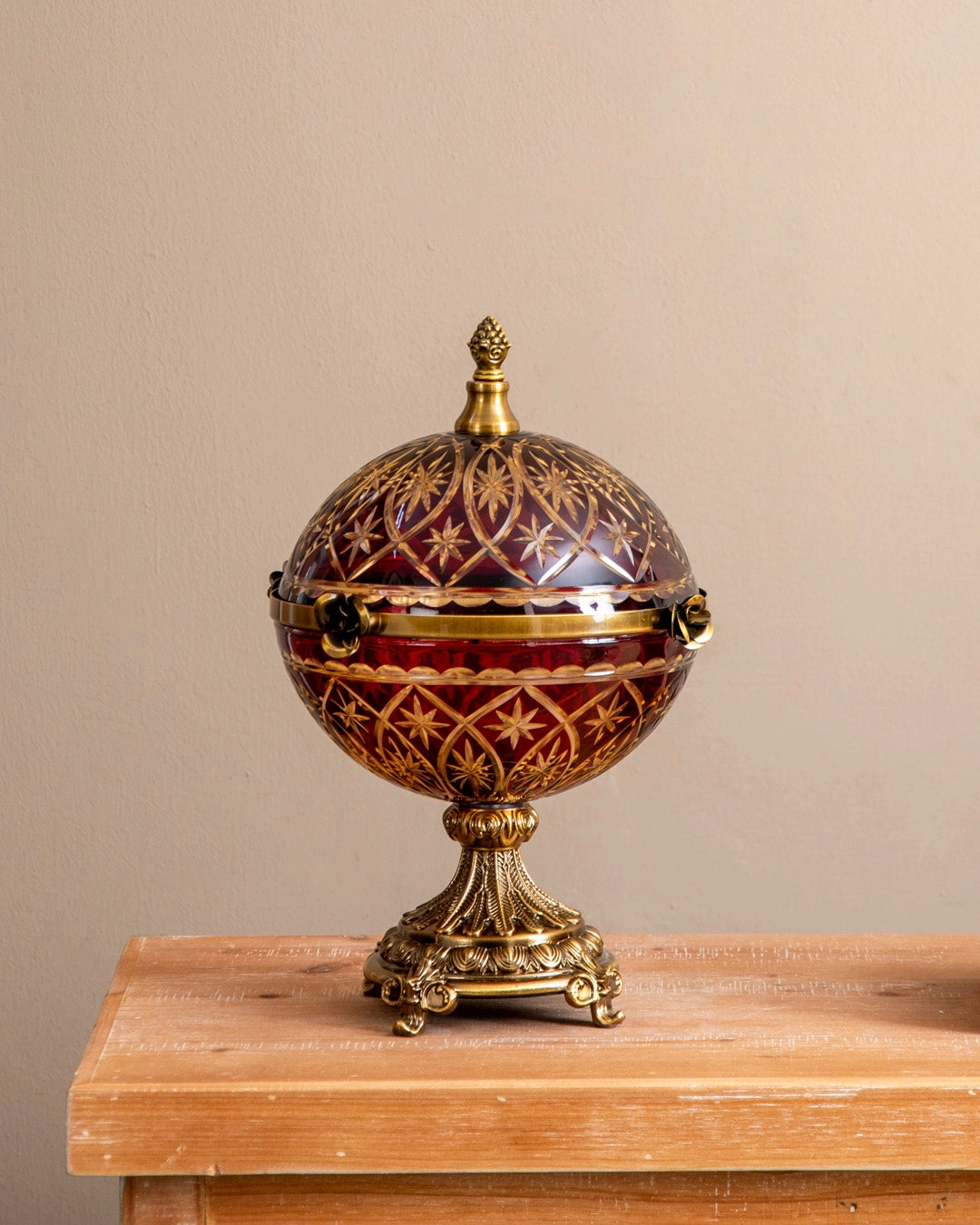 Ornamental Globe Decorative Lidded Vase - Redhome decor ,wall decor 