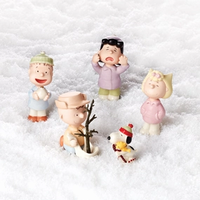 Peanuts 5-Piece "A Charlie Brown Christmas" Figurine Sethome decor ,wall decor 