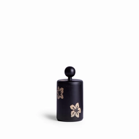 Pill Container in Floralnordic minimalist vase