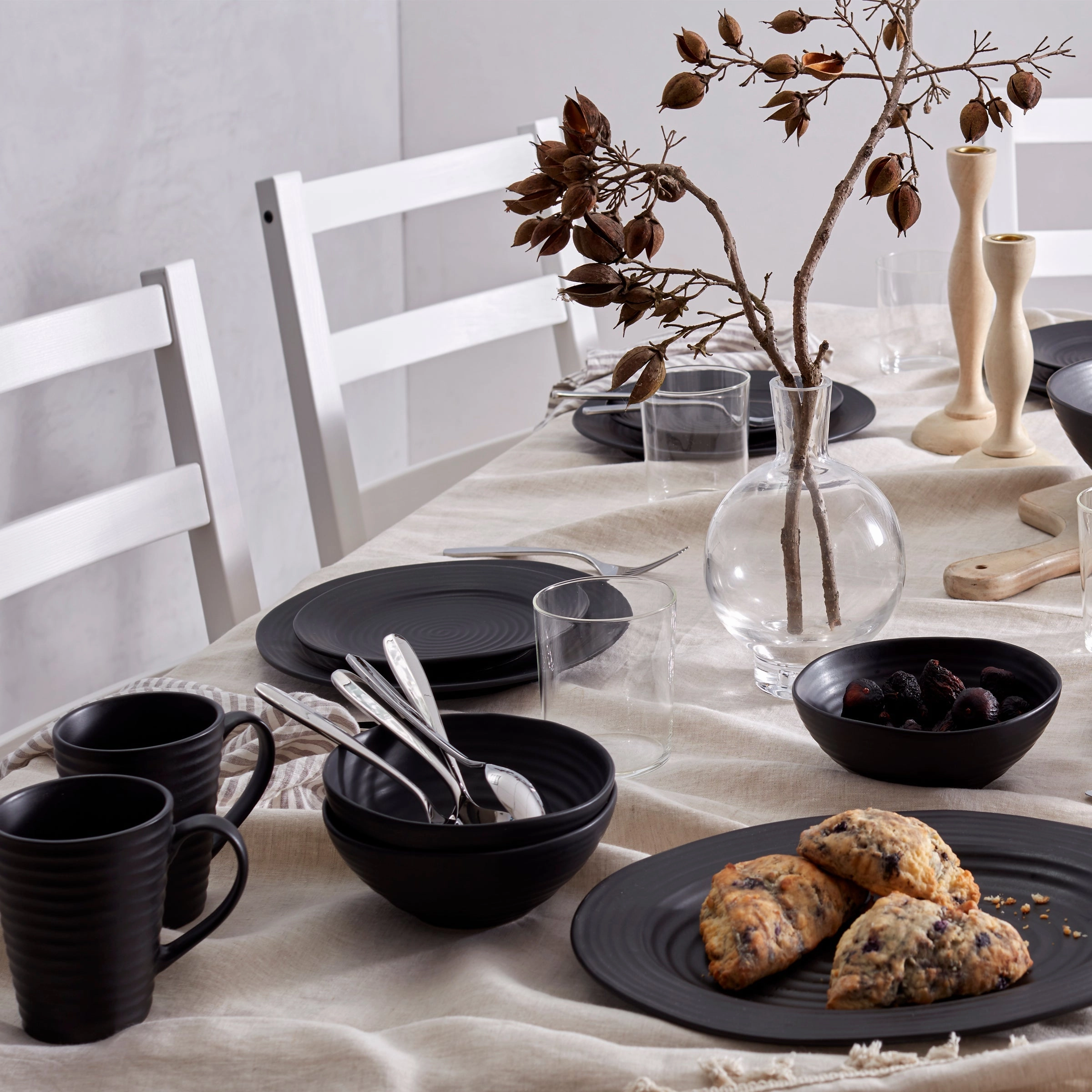 Ridge Black Mugs - Set of 4