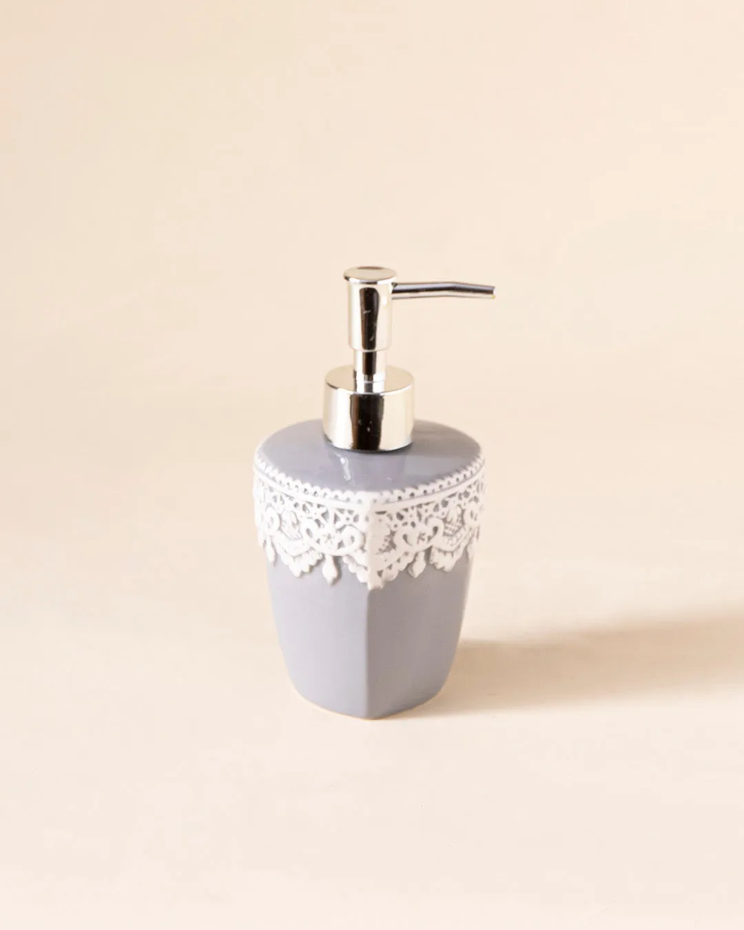 Romantic Lace Heart 4-Piece Bath Set