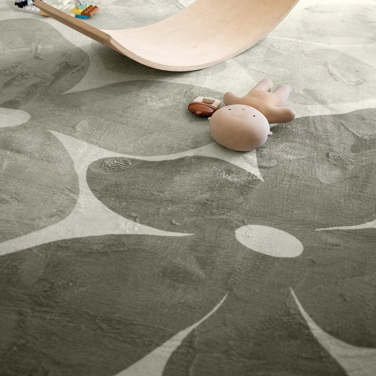 Rory Grey Green Flowers Rollie Pollie Round Playmat