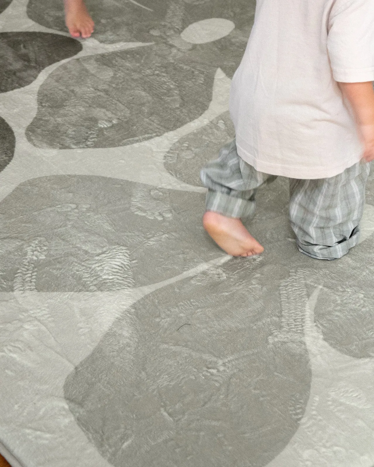 Rory Grey Green Flowers Rollie Pollie Round Playmat