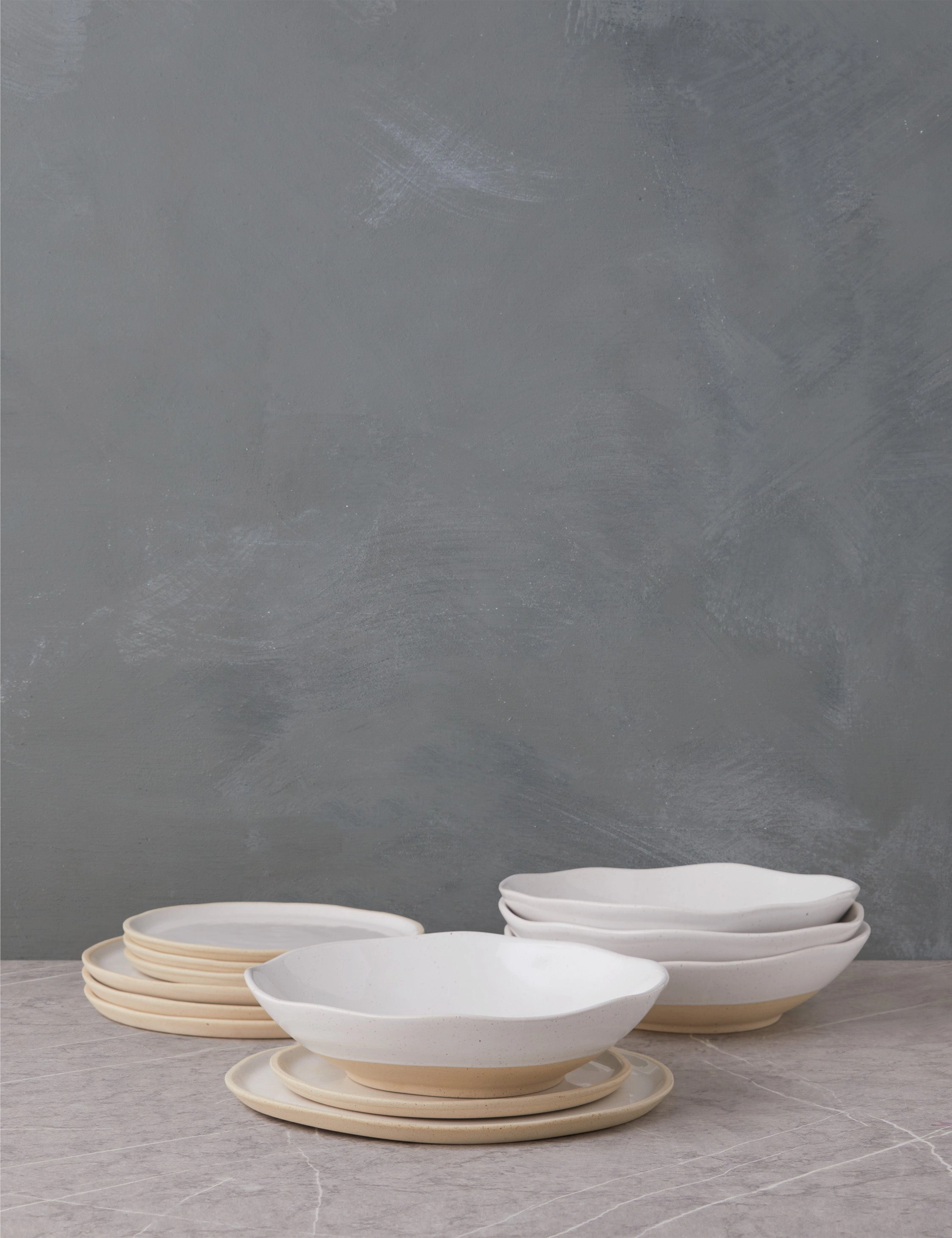 Rosaura Dinnerware (12-Piece Set)