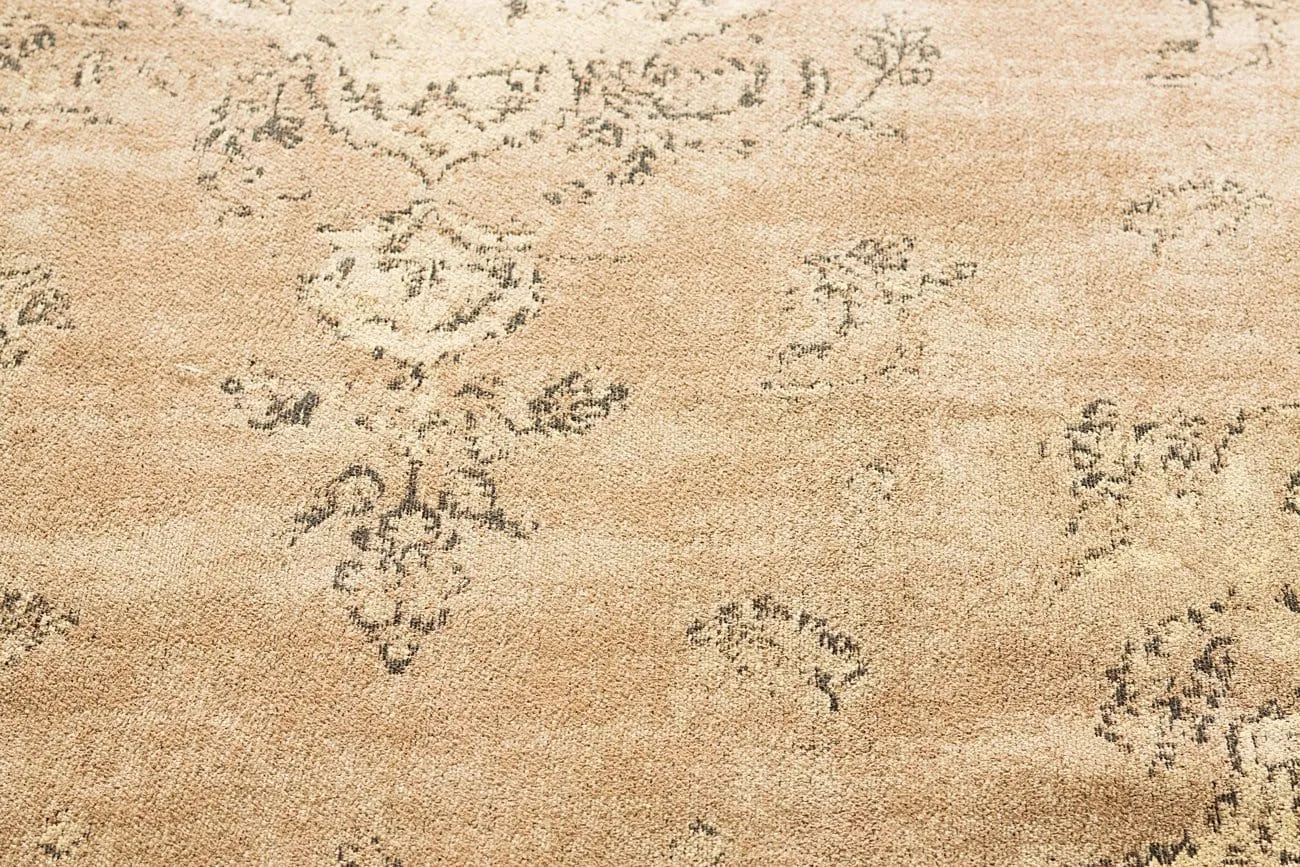 Sadie Coral Peach Turkish Style Distressed Rug *NO RETURNS UNLESS FAULTY
