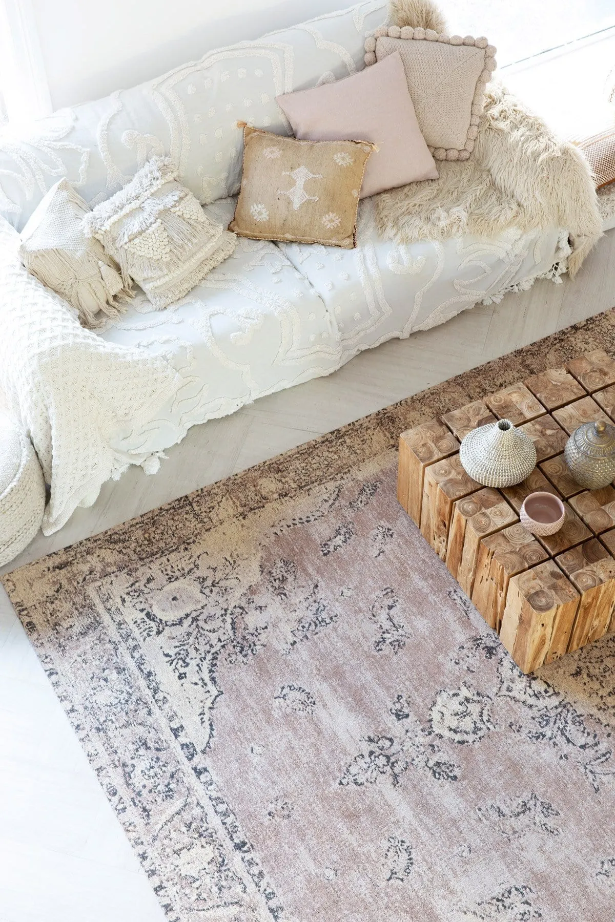 Sadie Coral Peach Turkish Style Distressed Rug *NO RETURNS UNLESS FAULTY