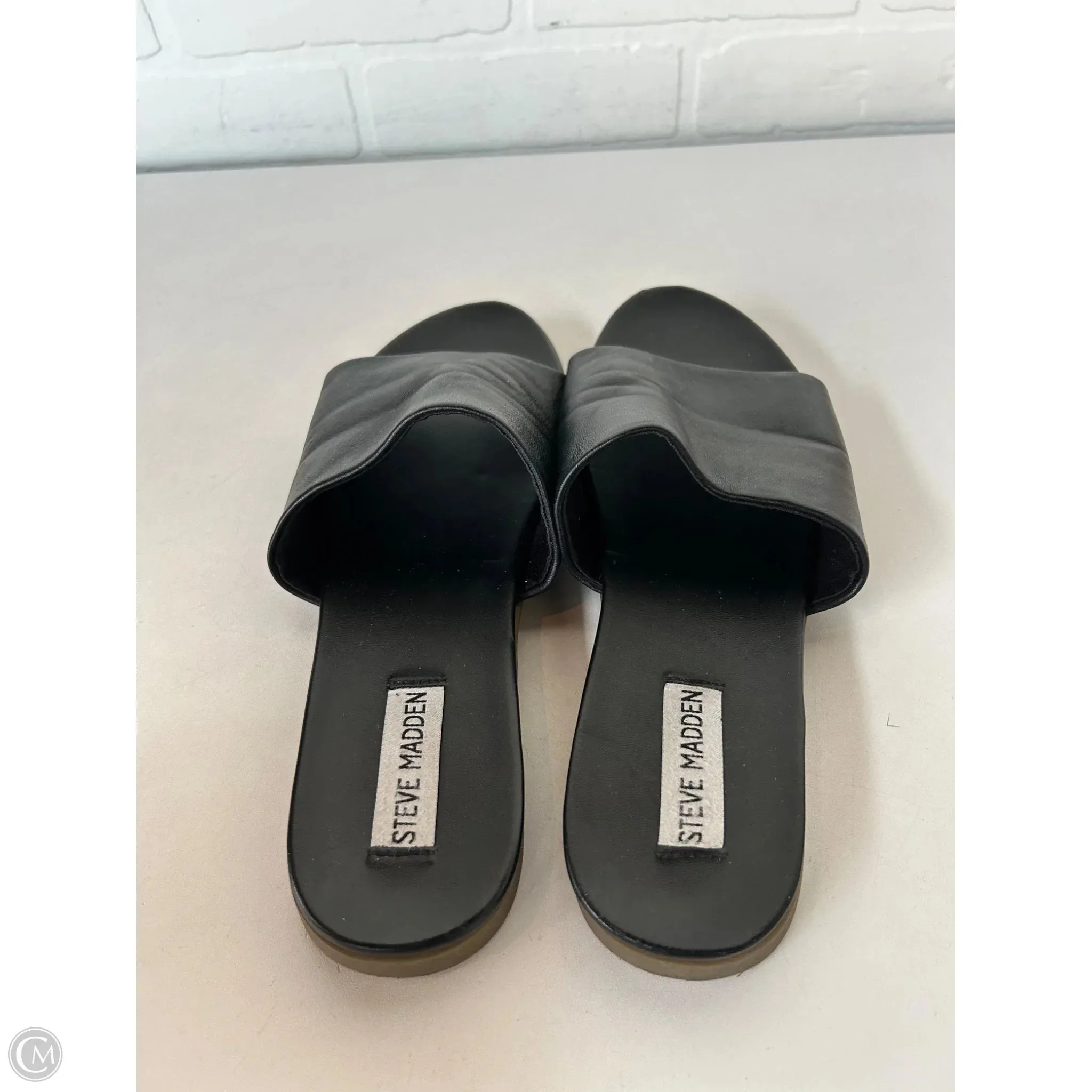 Sandals Flats By Steve Madden In Black, Size: 9