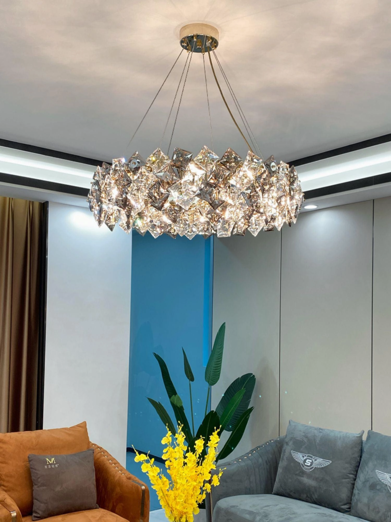 Scale Crystal Round Chandelier