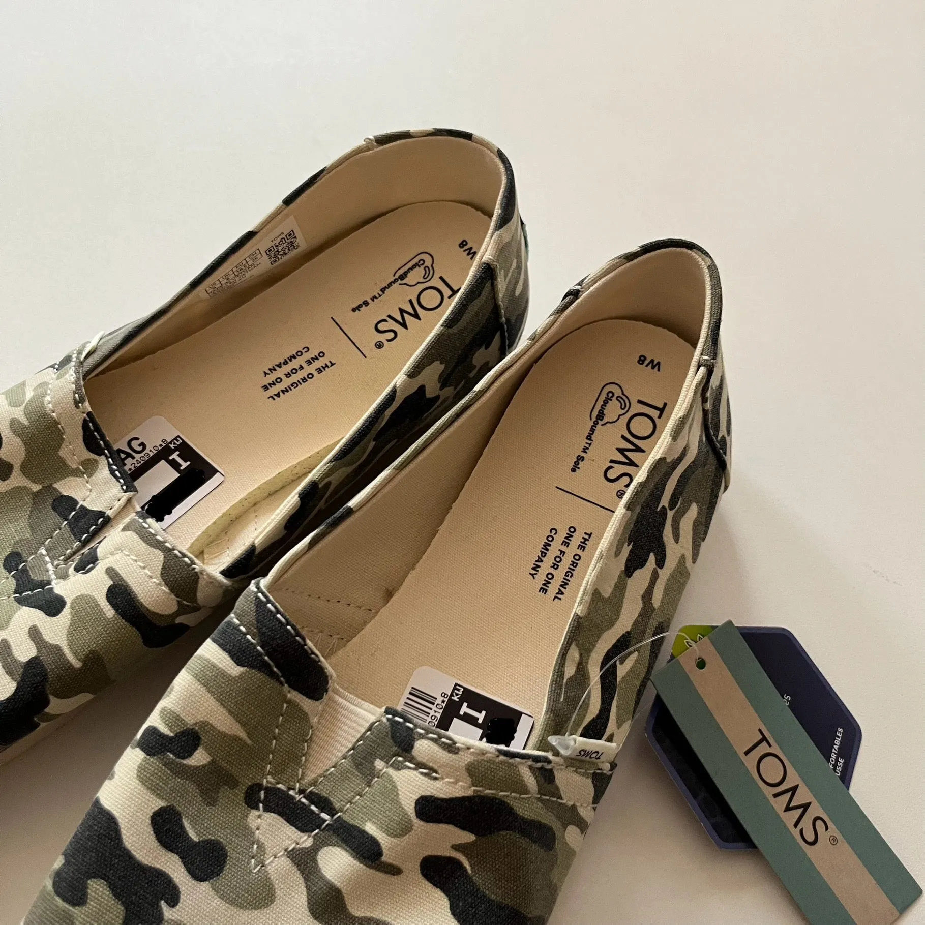 Shoes Flats Ballet By Toms In Camoflauge, Size: 8 toms