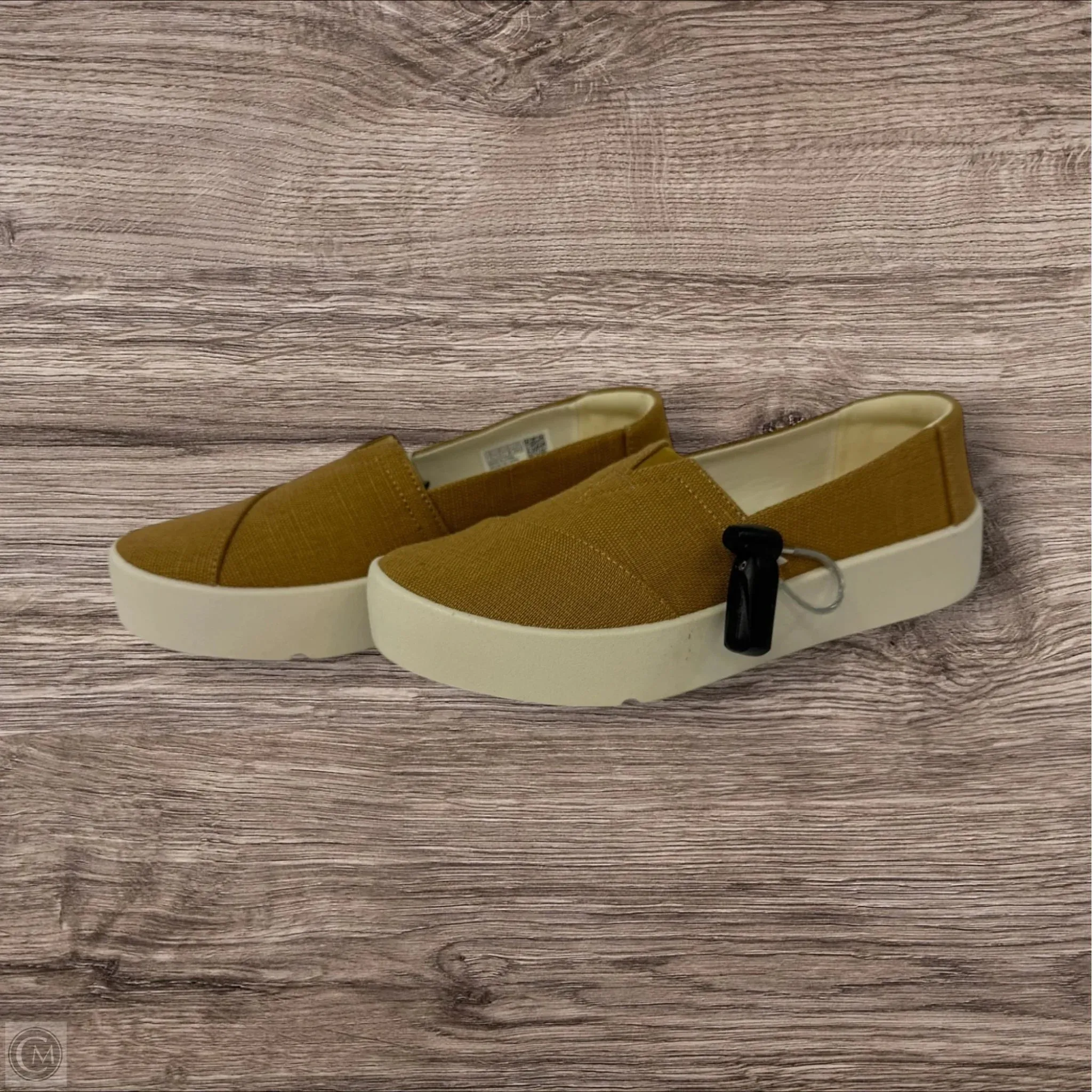 Shoes Flats By Toms In Maize Size: 7.5 toms