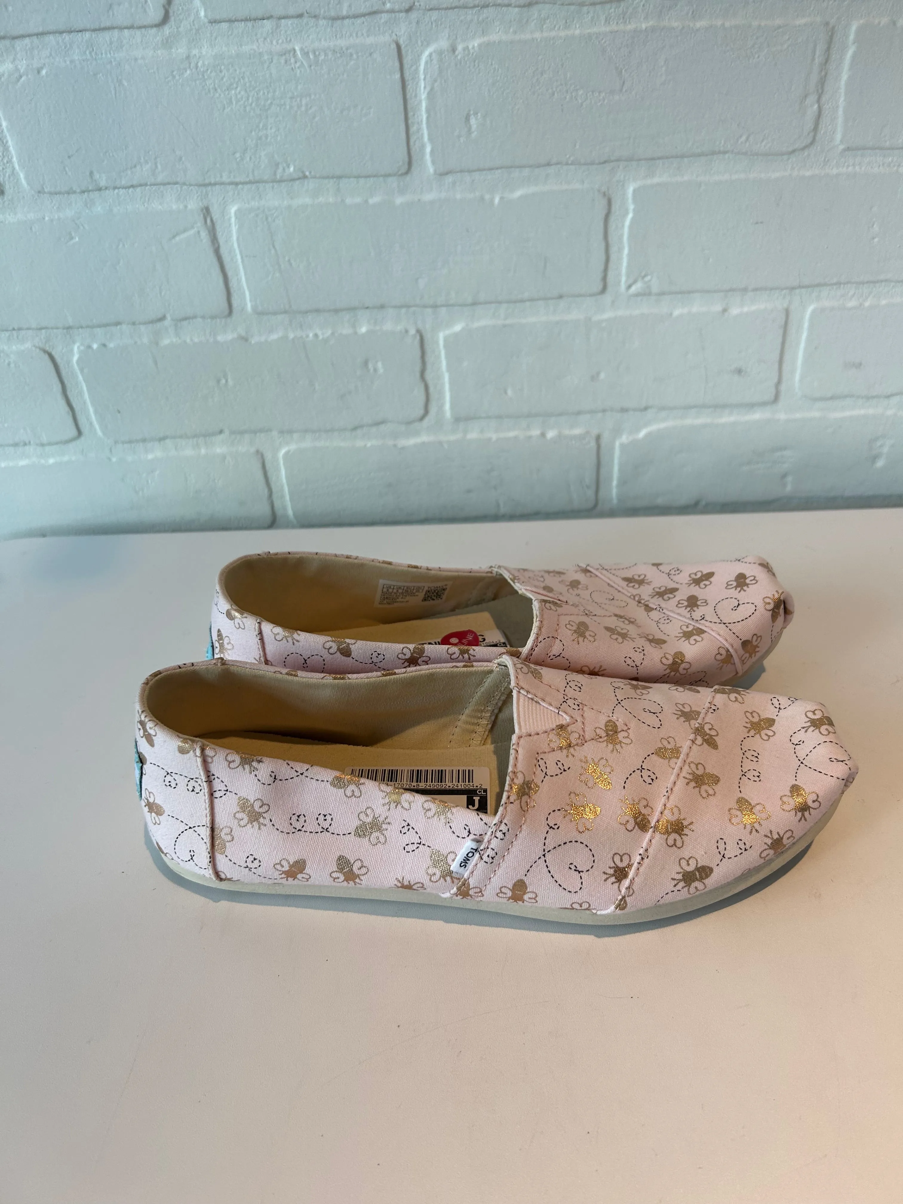 Shoes Flats By Toms In Pink, Size: 8 toms