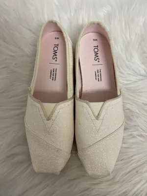 Shoes Flats By Toms In White, Size: 6 toms