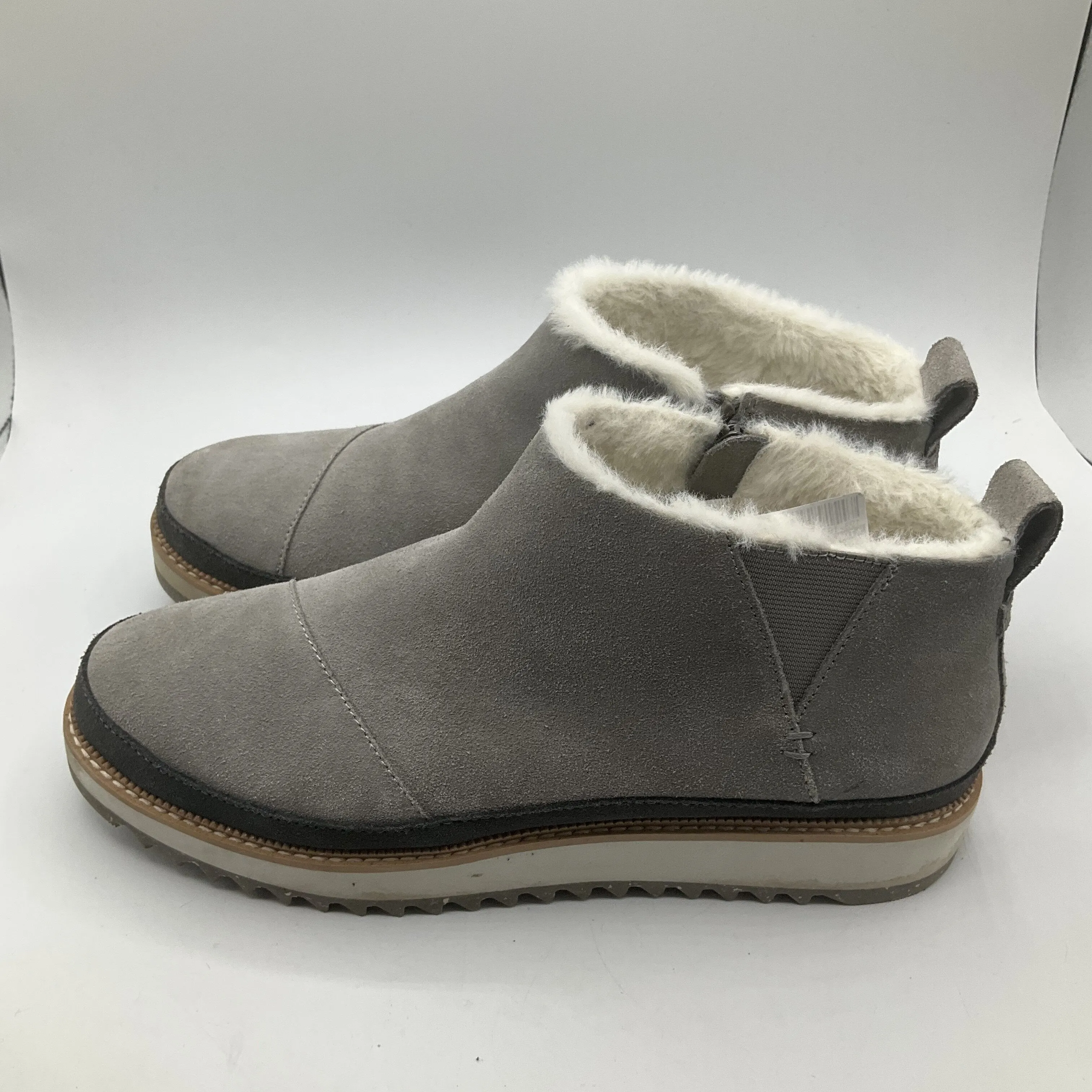 Shoes Flats By Toms  Size: 9.5 toms