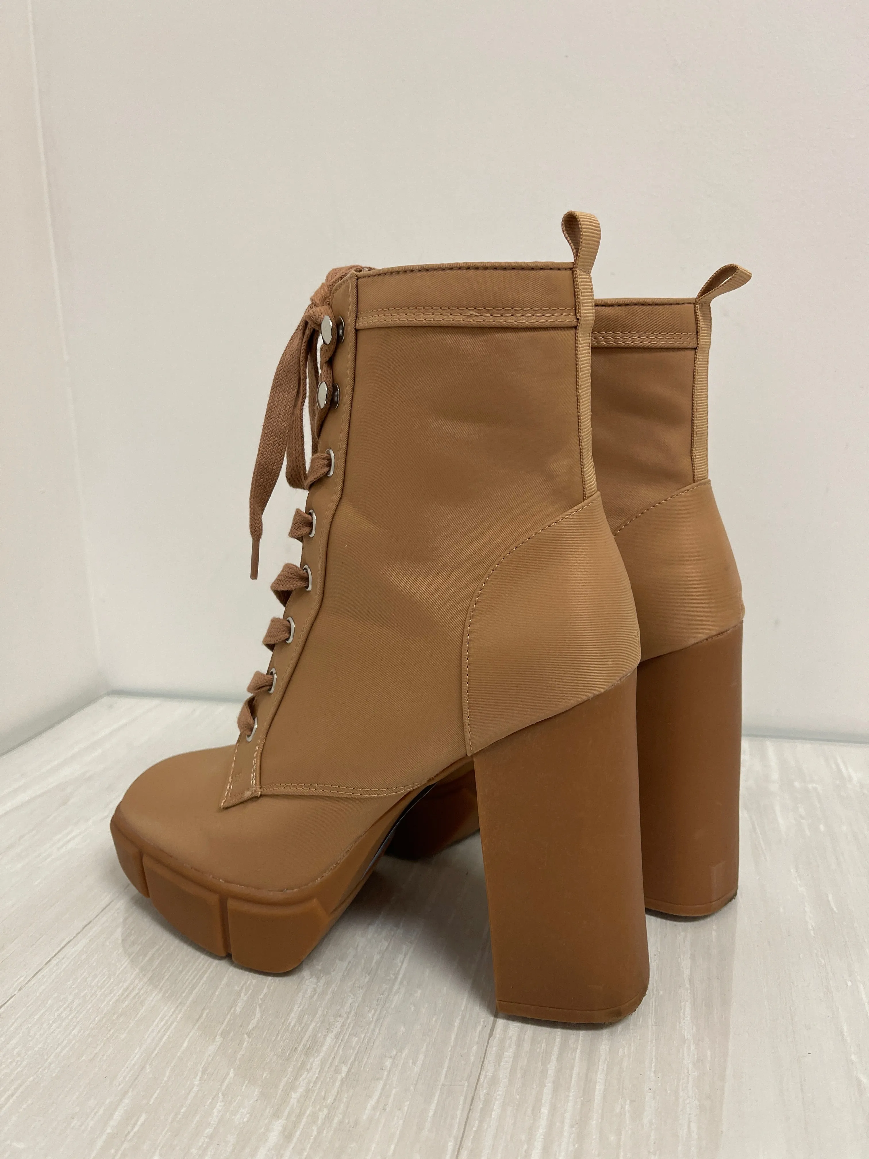 Shoes Heels Block By Steve Madden In Cream, Size: 8 steve madden
