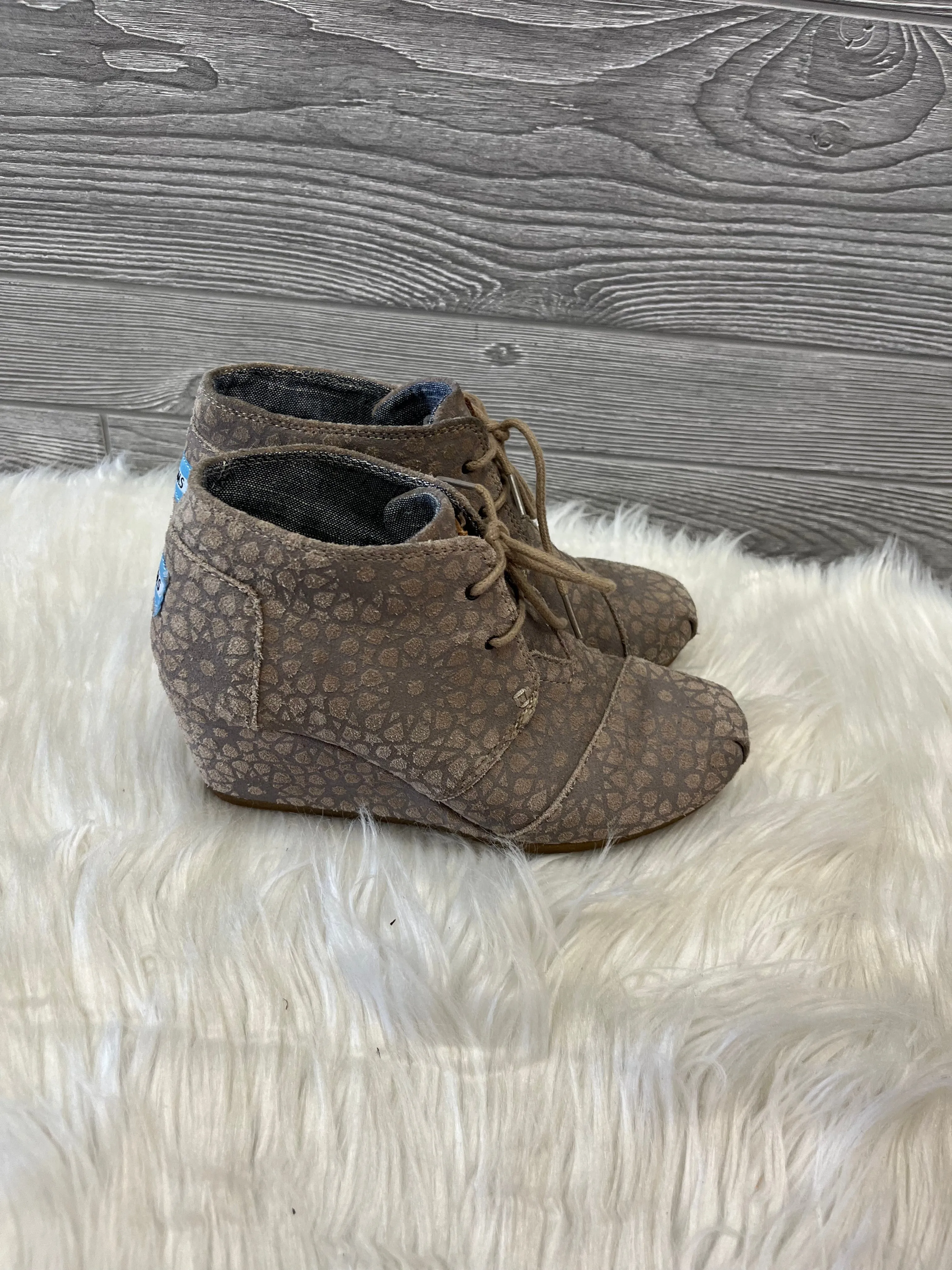 Shoes Heels Wedge By Toms In Brown, Size: 7 toms