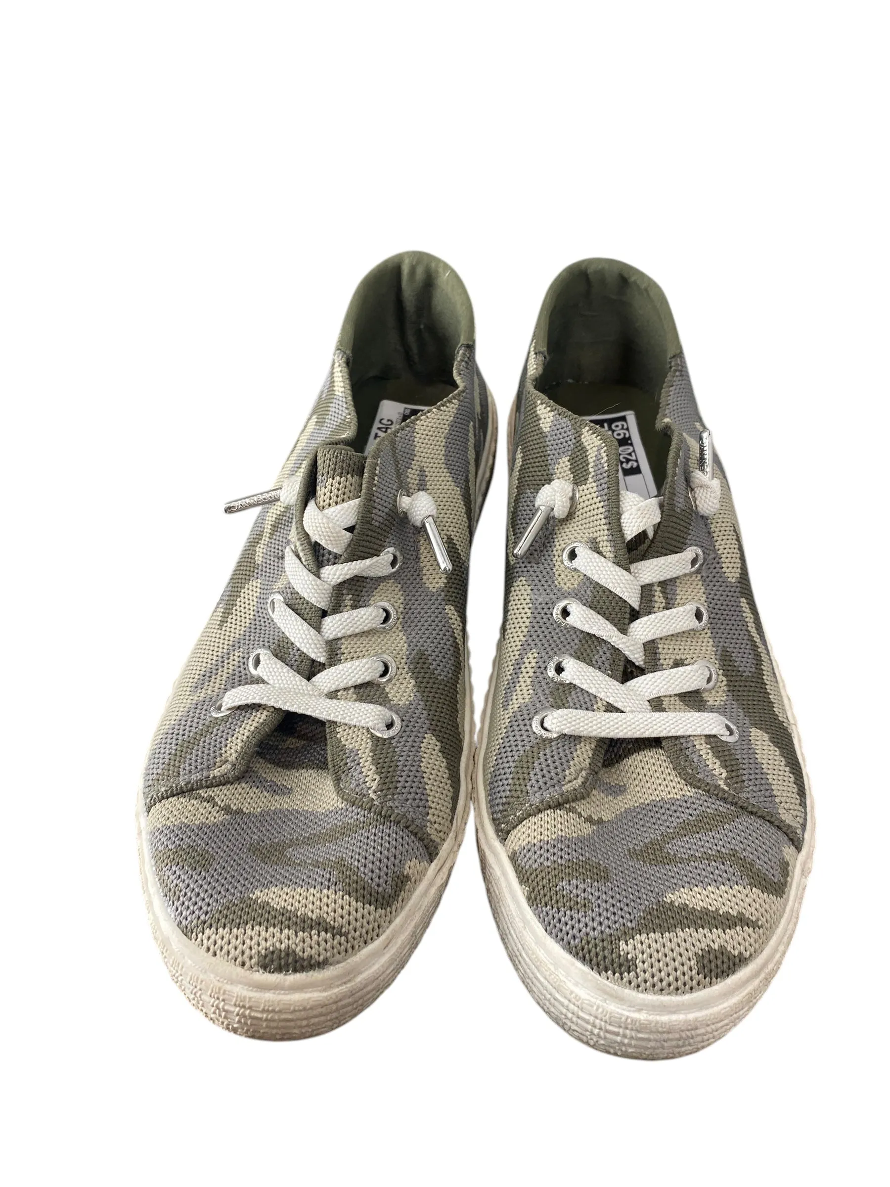 Shoes Sneakers By Steve Madden In Camouflage Print, Size: 8 steve madden