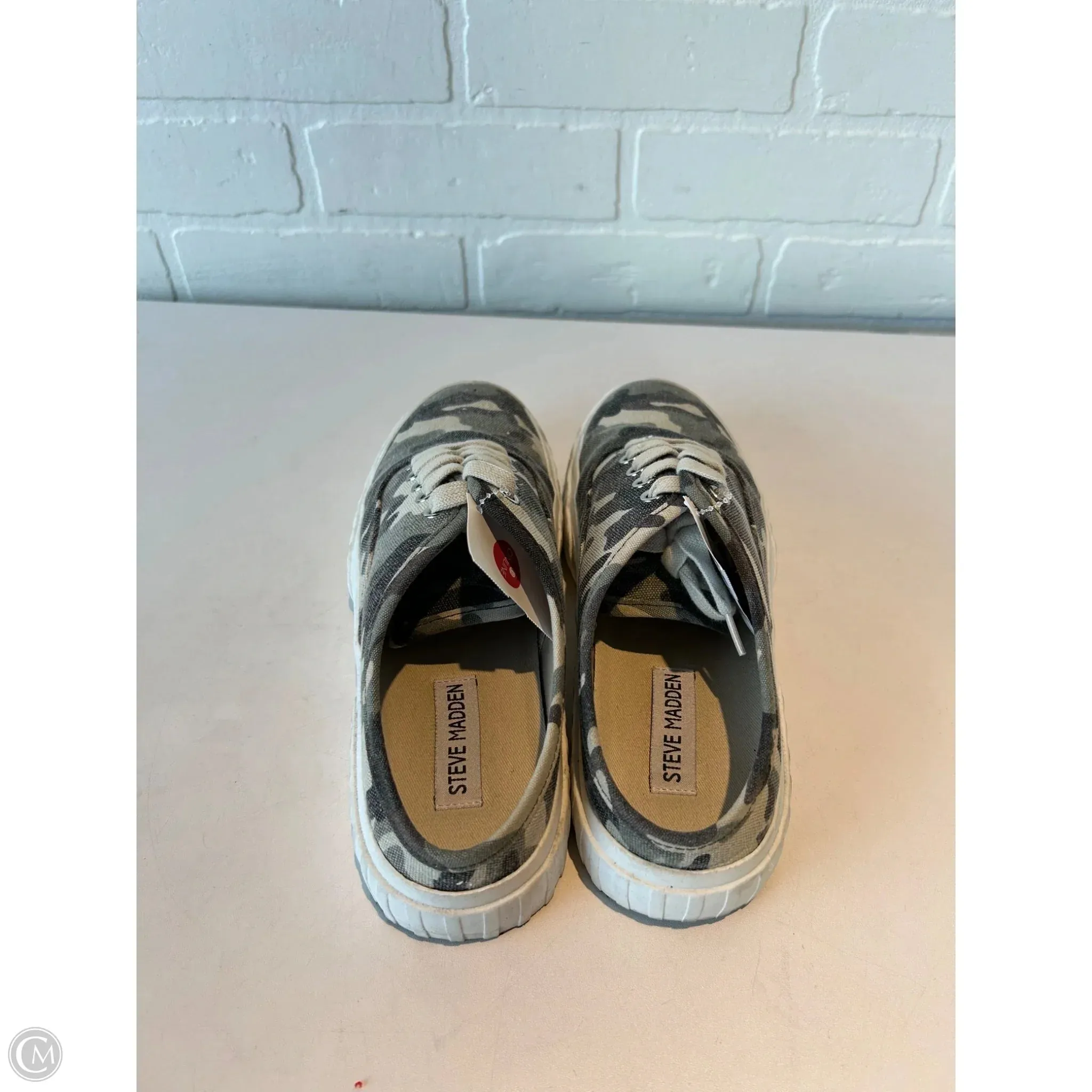 Shoes Sneakers By Steve Madden In Camouflage Print, Size: 8 steve madden