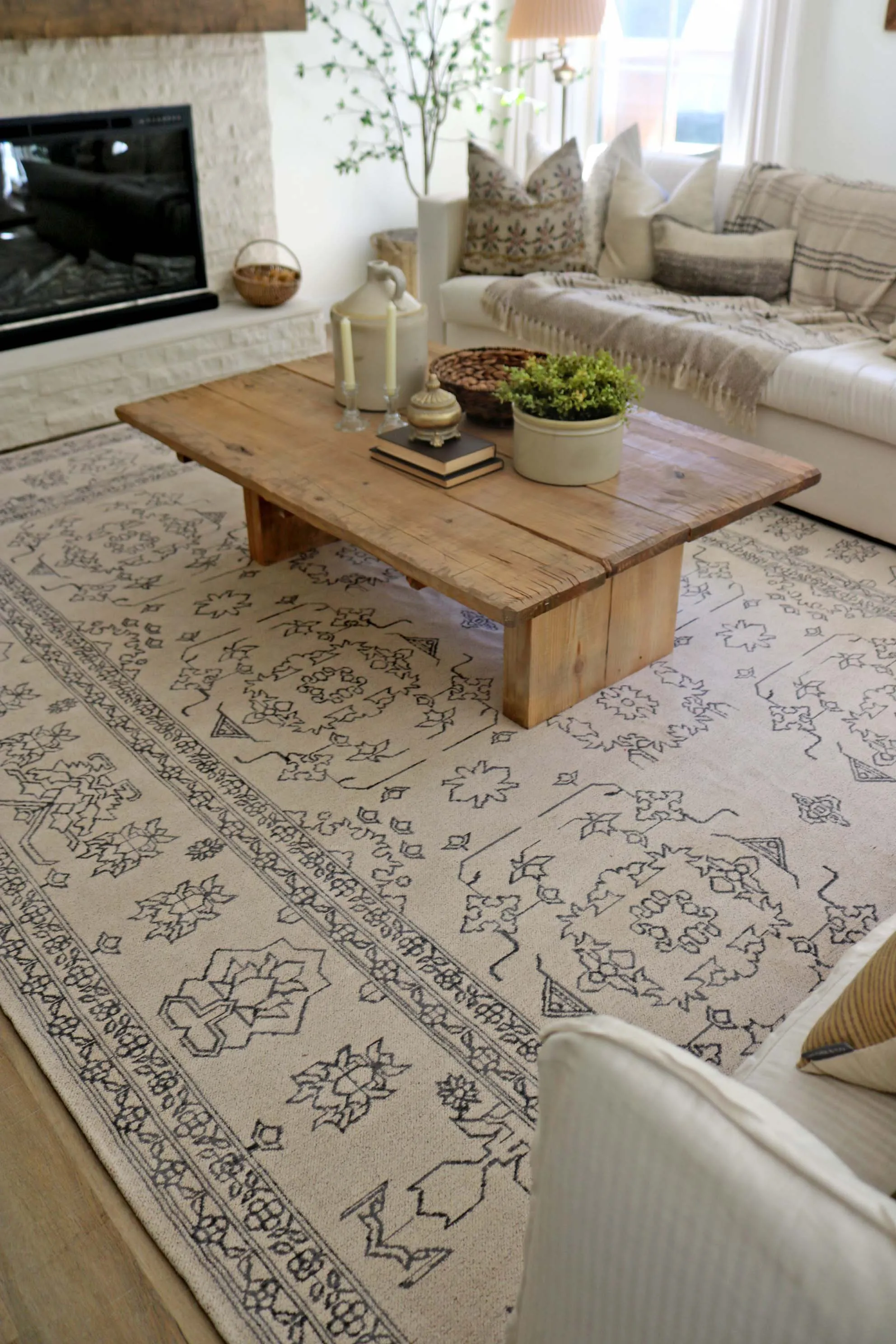 Sienna Beige and Black Scandi Pattern Rug *NO RETURNS UNLESS FAULTY