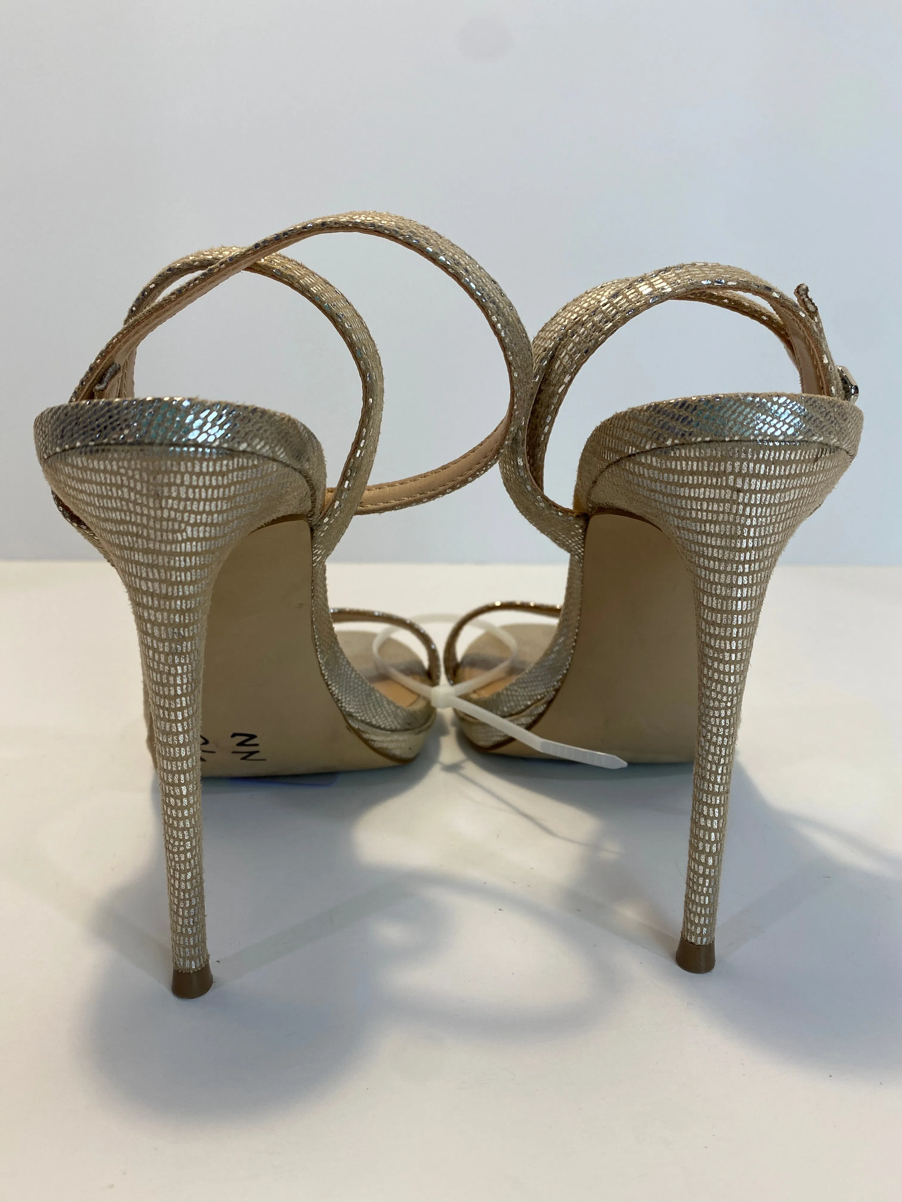 Silver Shoes Heels Stiletto Steve Madden, Size 6 steve madden
