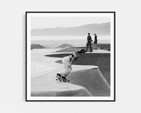 Skater Girlnordic style wall decor