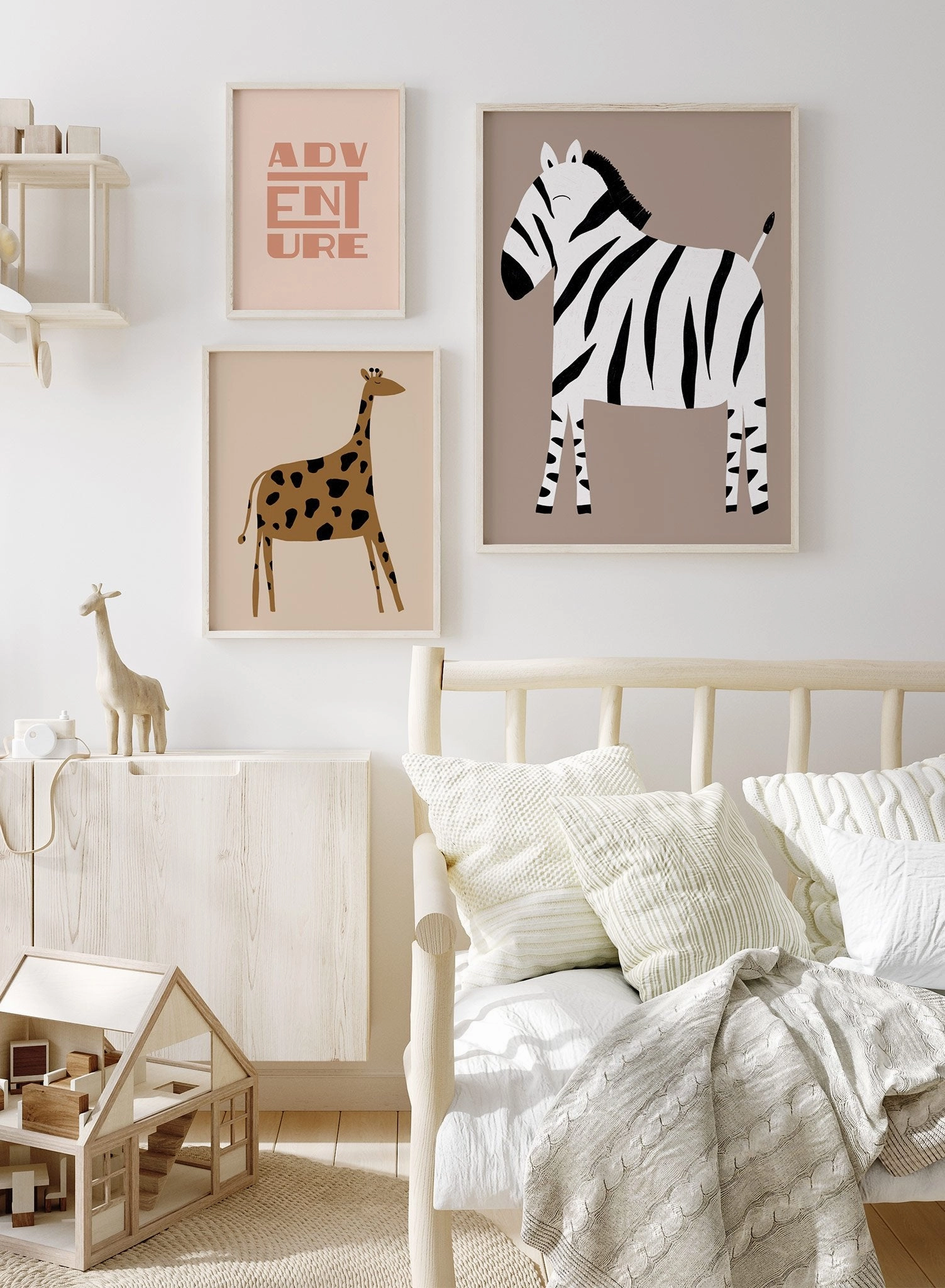 Sleepy Giraffe, Poster
