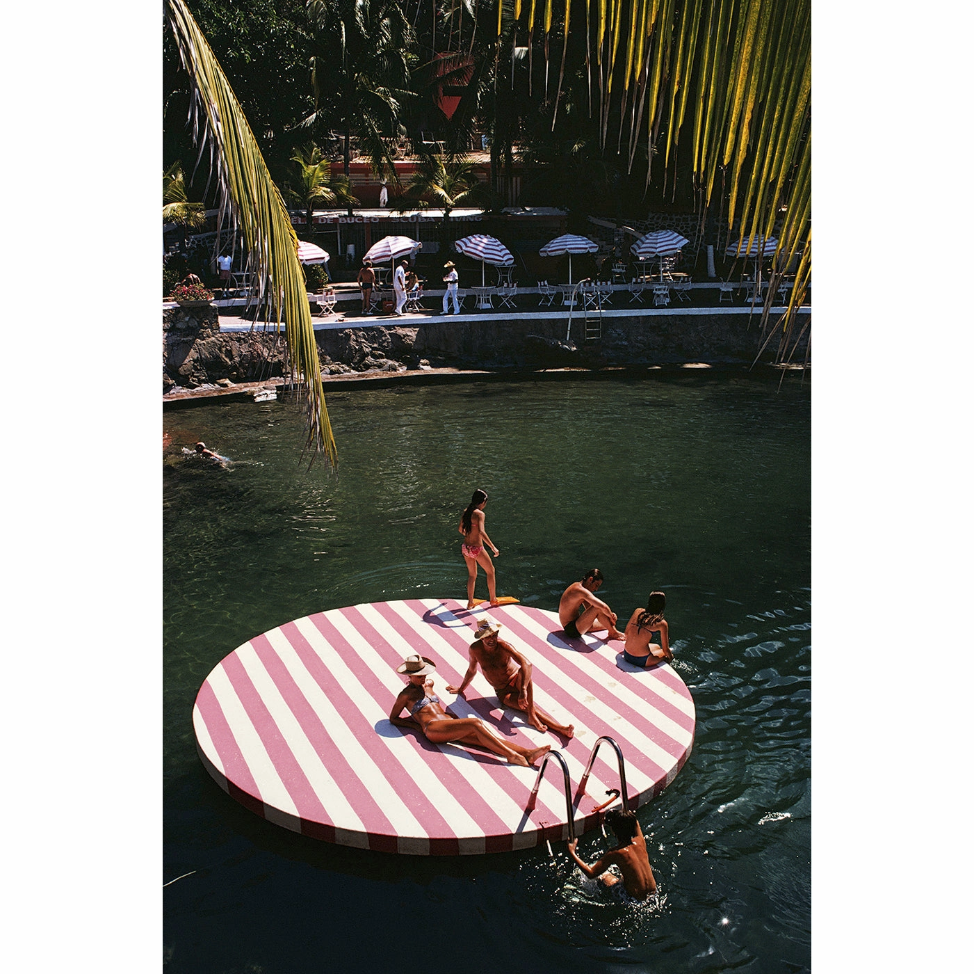 Slim Aarons "La Concha Beach Club" Photographnordic style wall decor