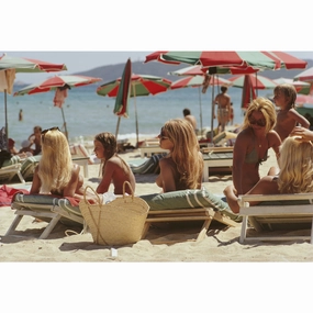 Slim Aarons "Saint Tropez Beach" Photographnordic style wall decor