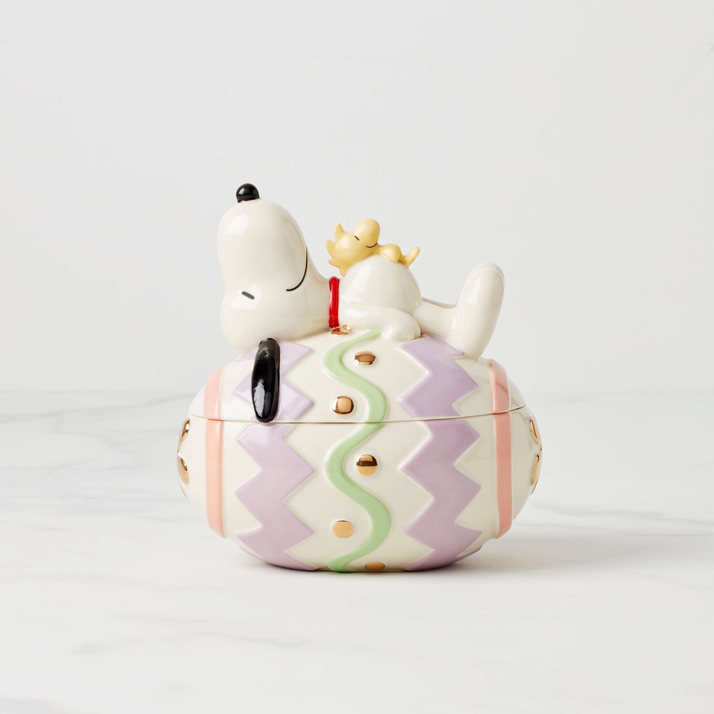 Snoopy Easter Covered Candy Dishmodern kitchen decor ,kitchen dinner set ,dinnerware 