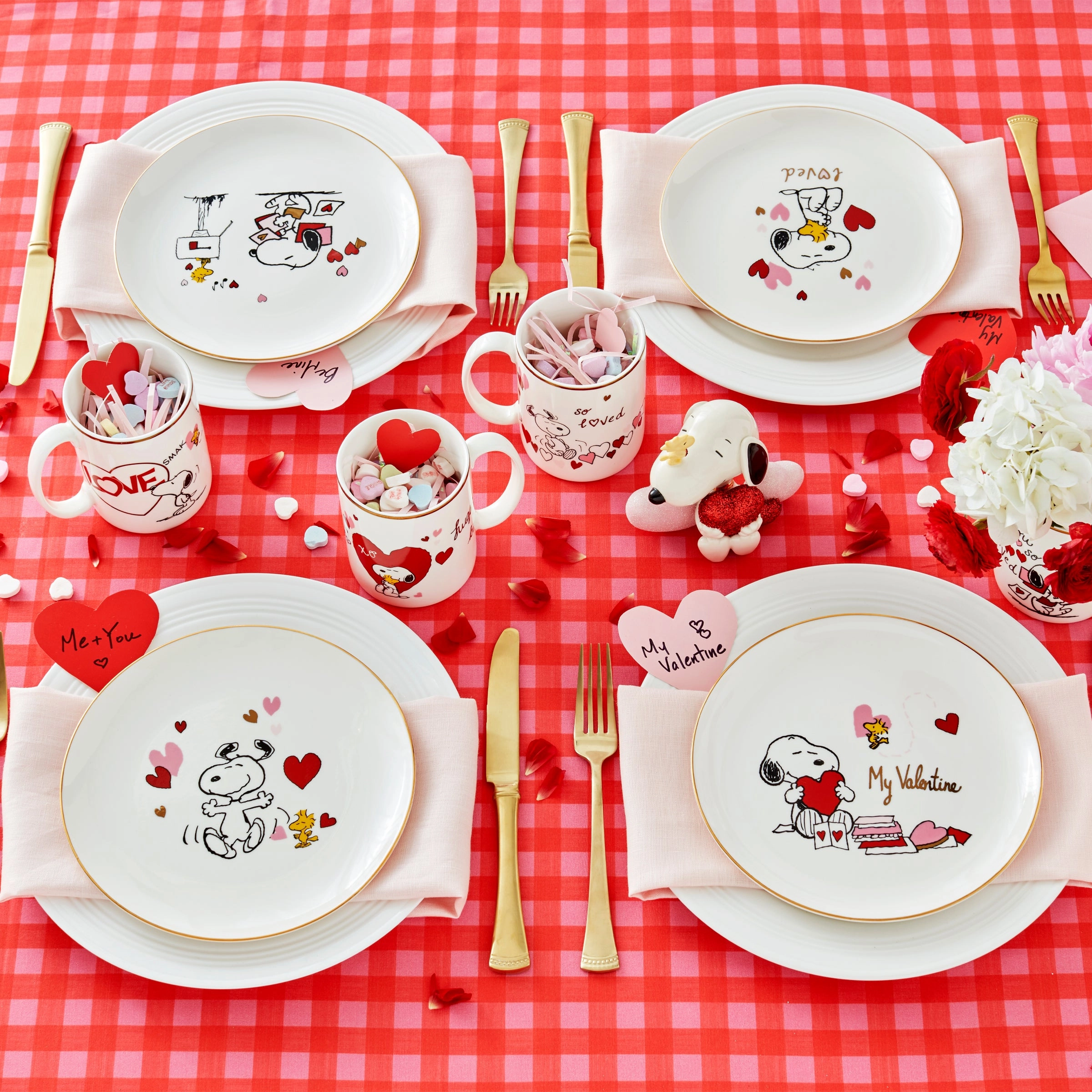 Snoopy Valentine's Day Mugs - Set of 4